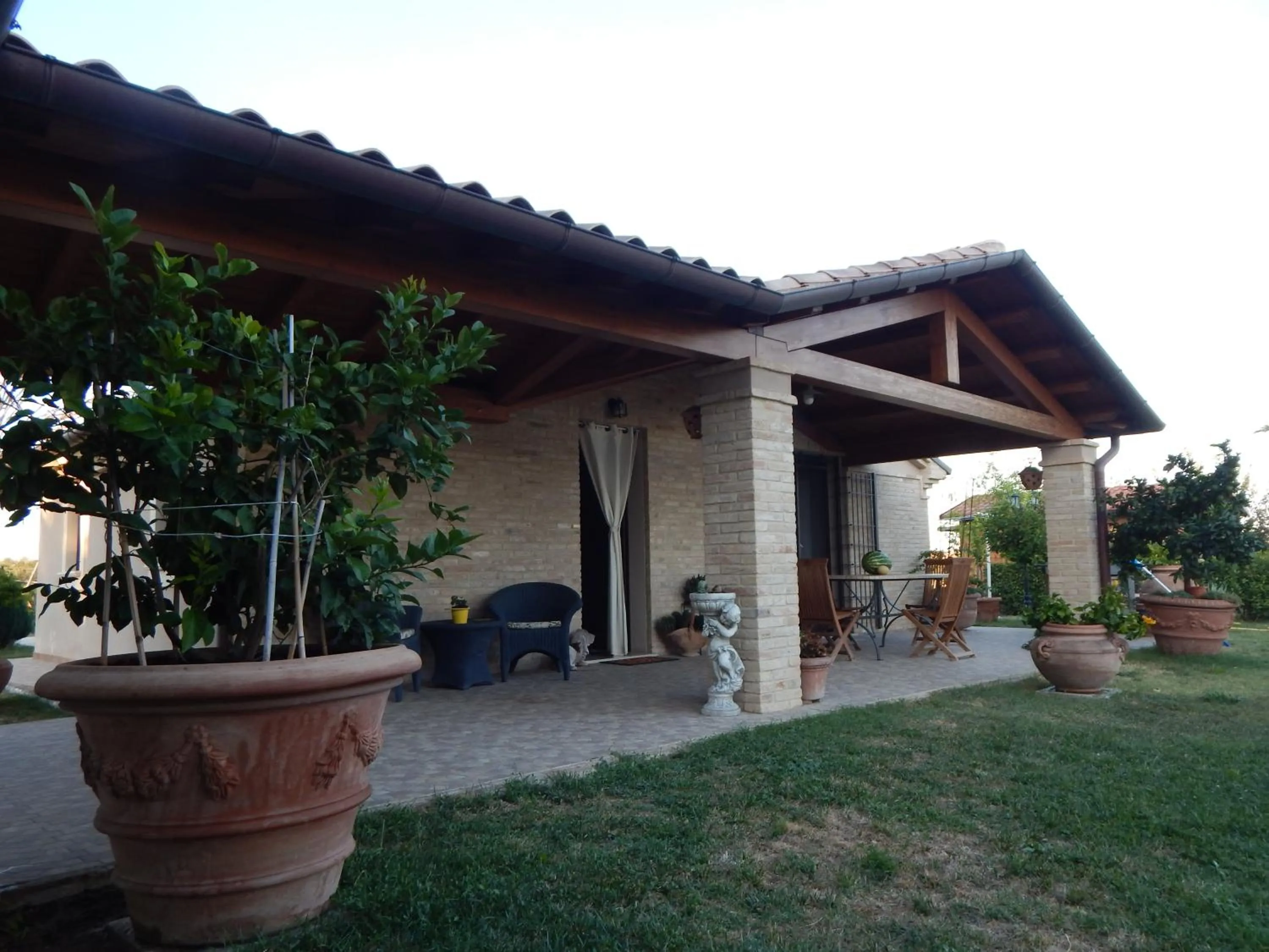 Patio in B & B LE TRE B