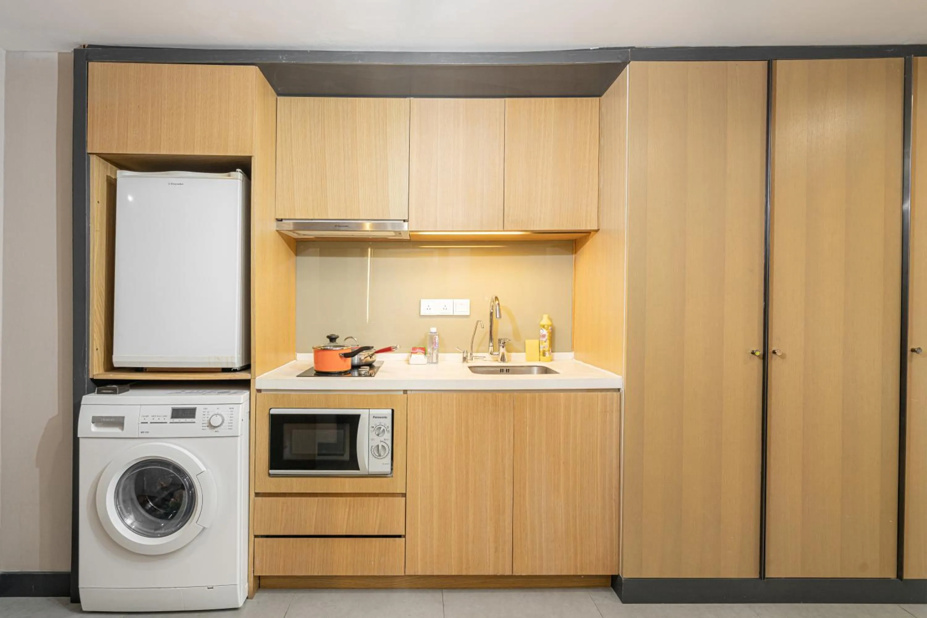 Kitchen or kitchenette in Riverdale Residence Xintiandi Shanghai