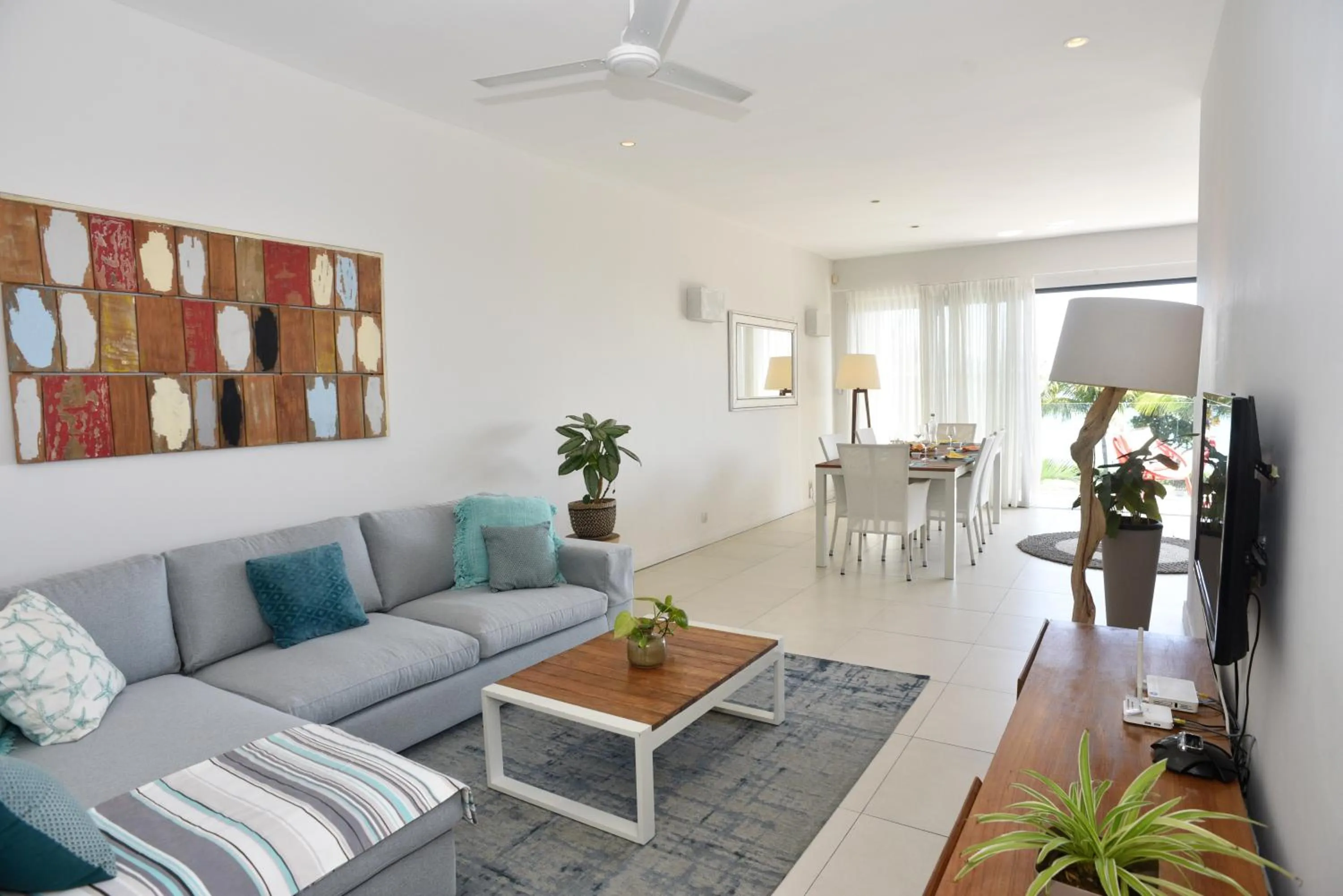 Cap Ouest Beachfront Luxury Penthouse & Apartment