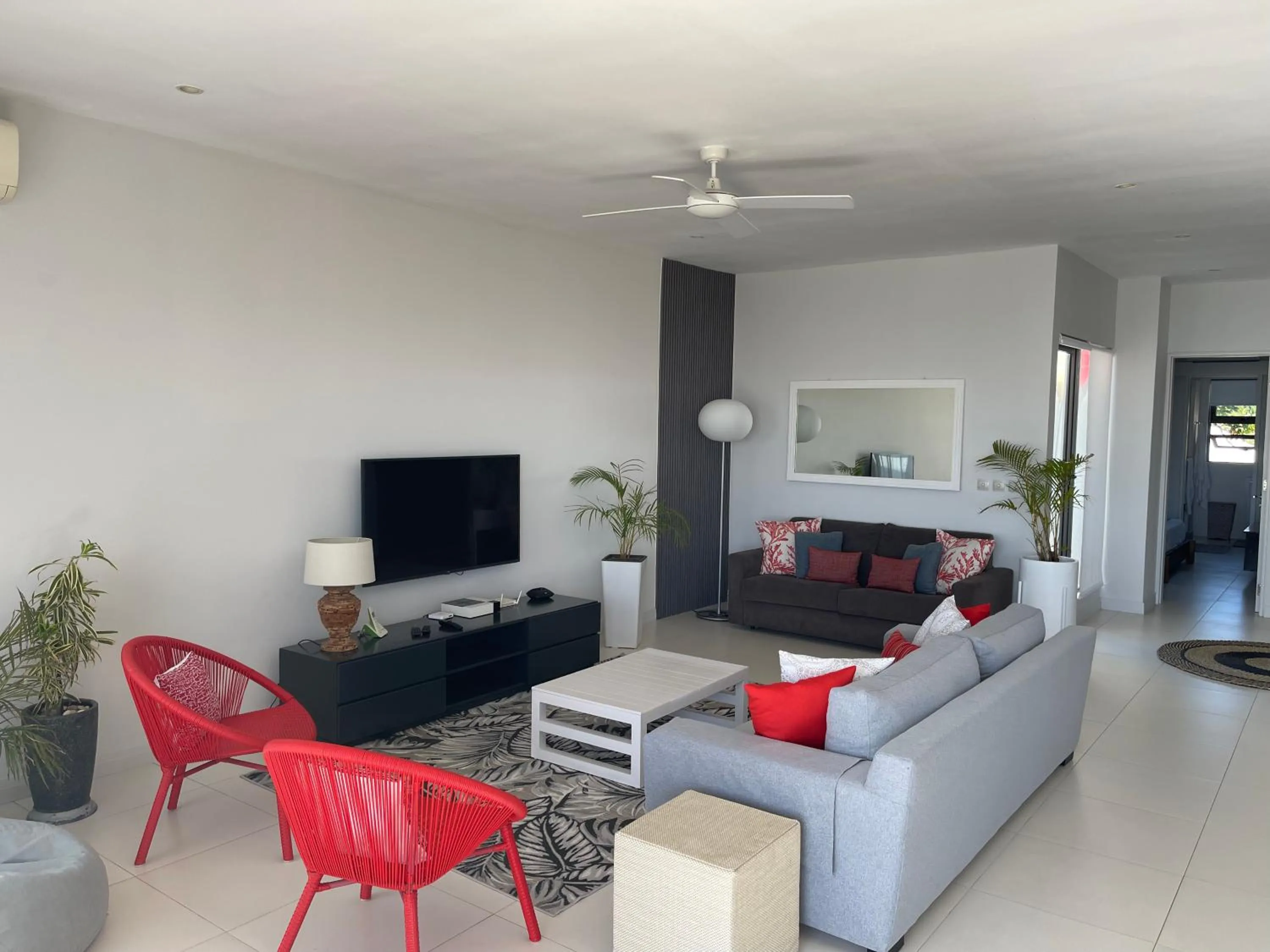 Cap Ouest Beachfront Luxury Penthouse & Apartment