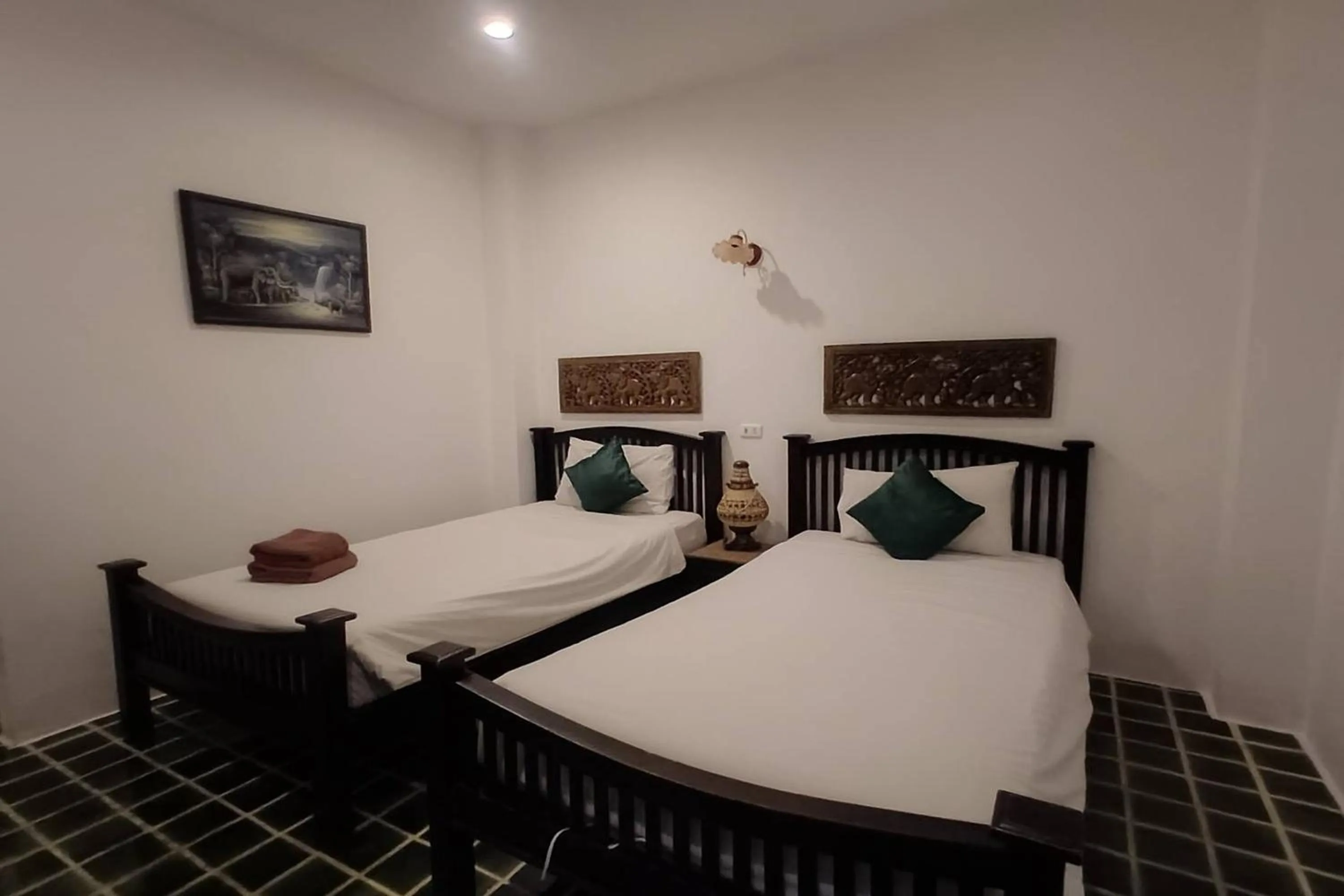 Triple Room in CM Night Bazaar Boutique Hotel - โรงแรม ซี เอ็ม ไนท์บาซาร์ บูทีค