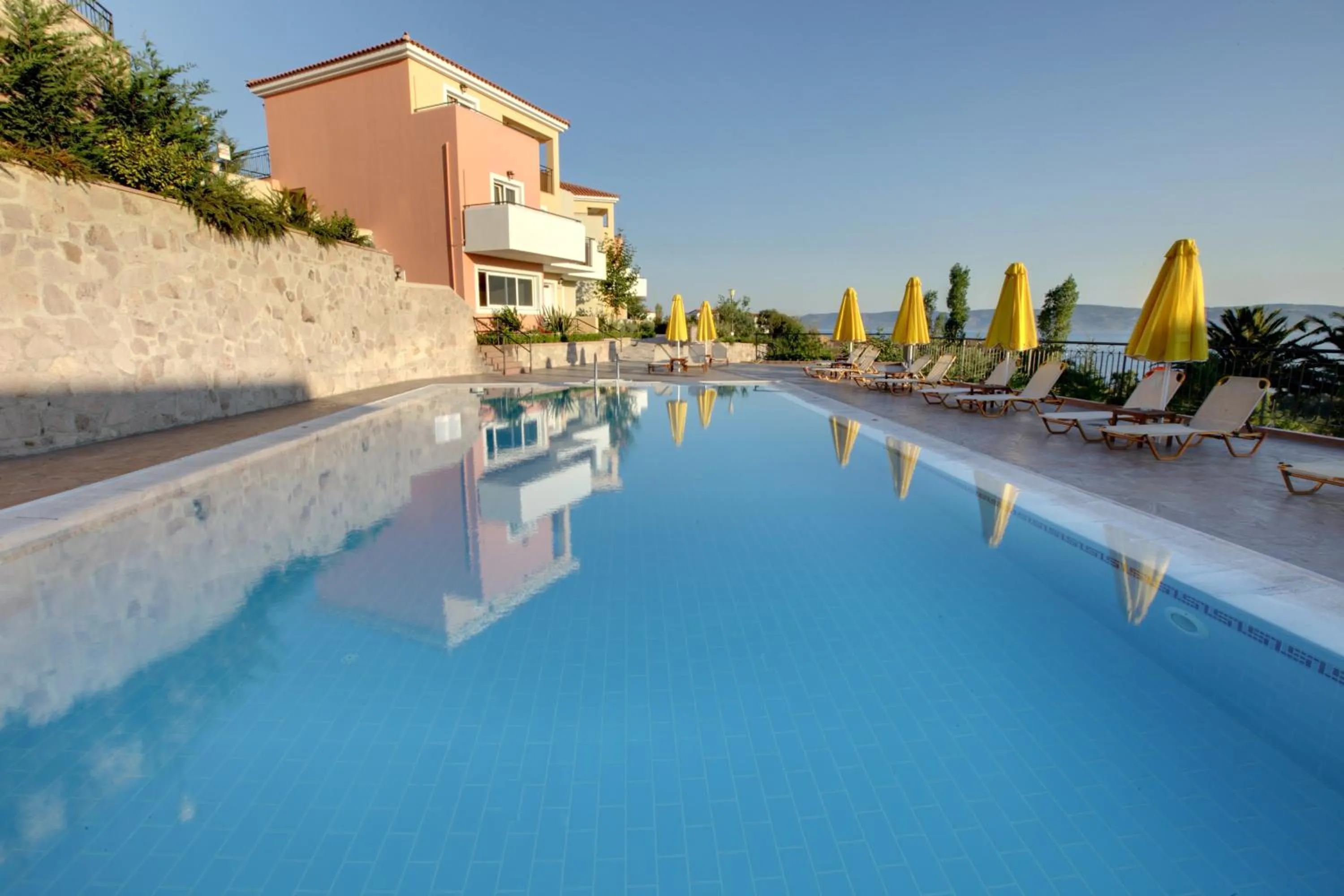Swimming pool in Sunrise Resort Hotel