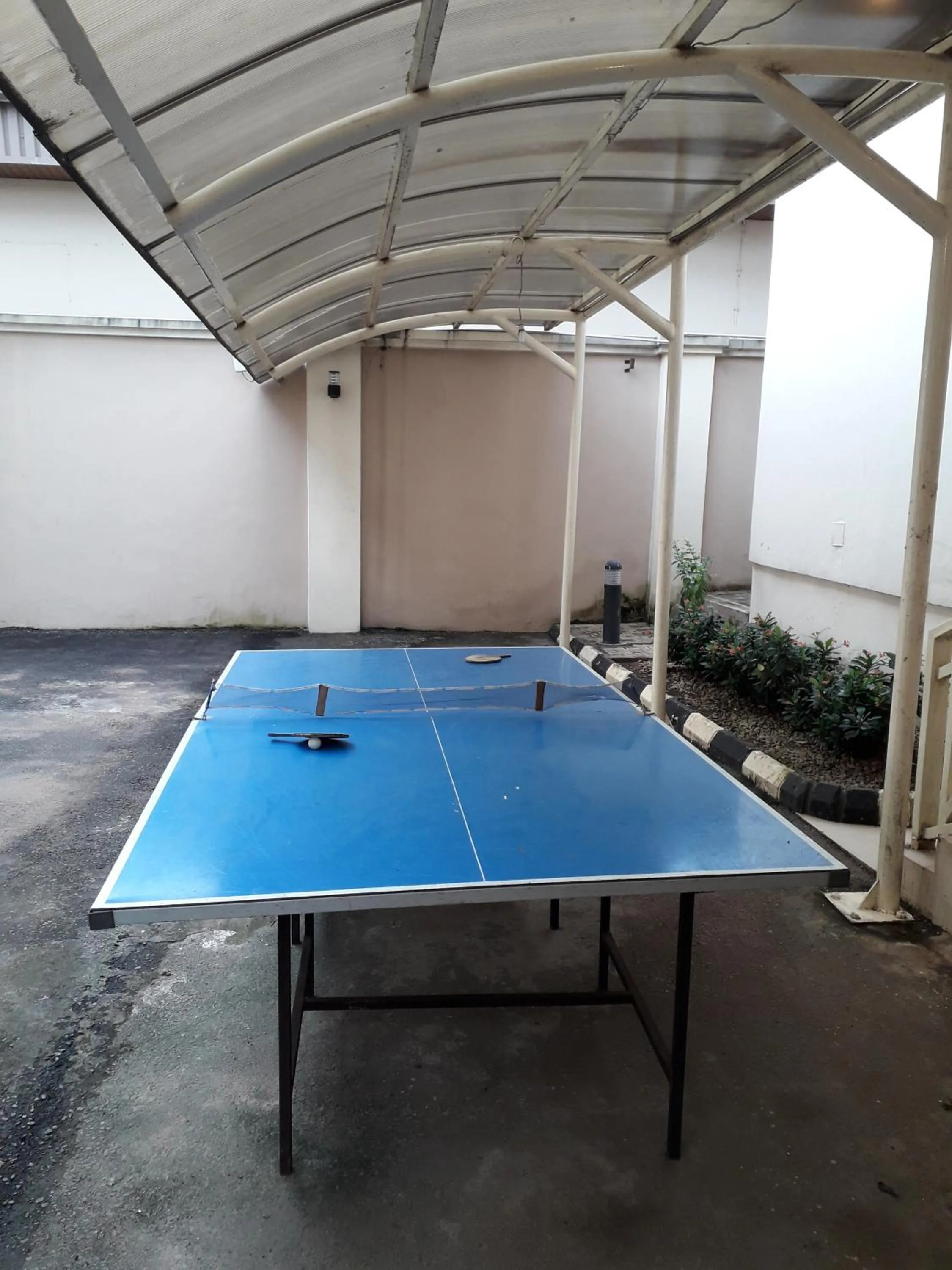 Table tennis in Grand Inn & Suites