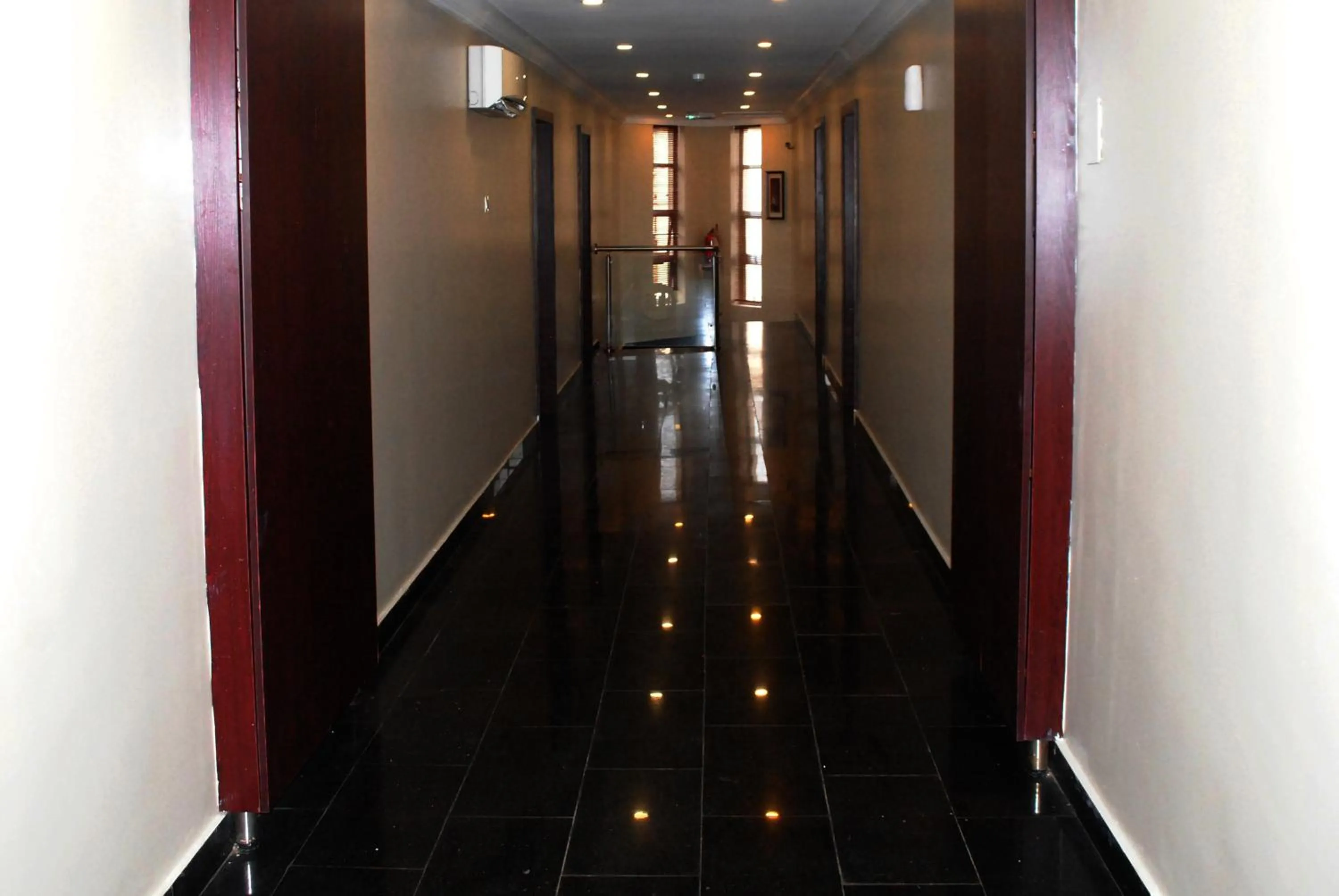 Balcony/Terrace in Grand Inn & Suites