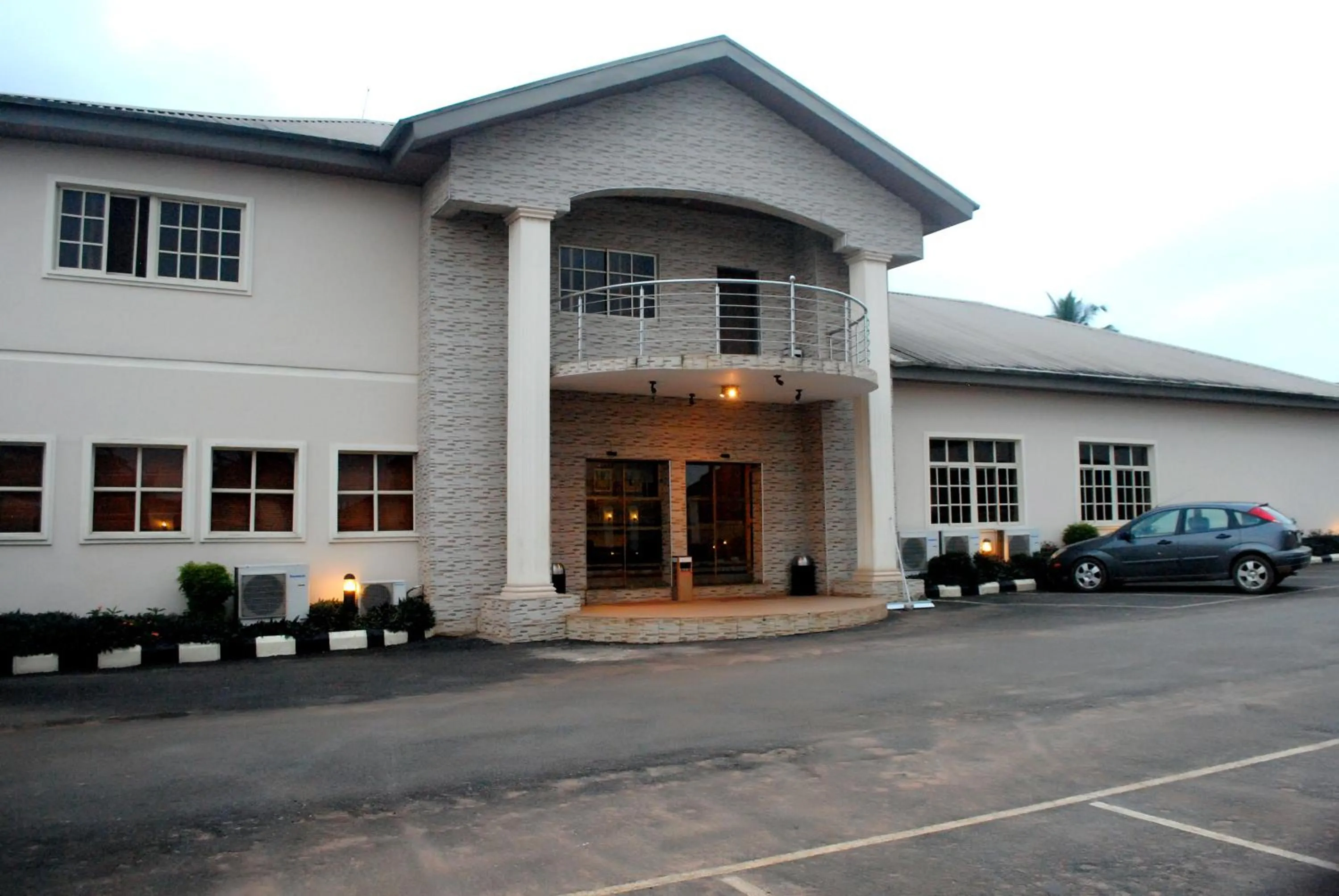 Garden view in Grand Inn & Suites