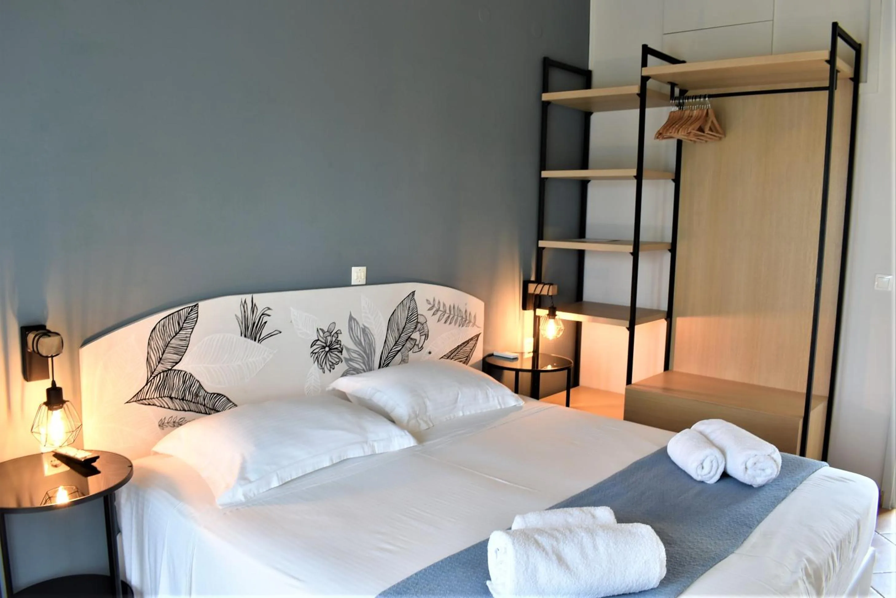 Bedroom in Simatos αpARTments & Studios