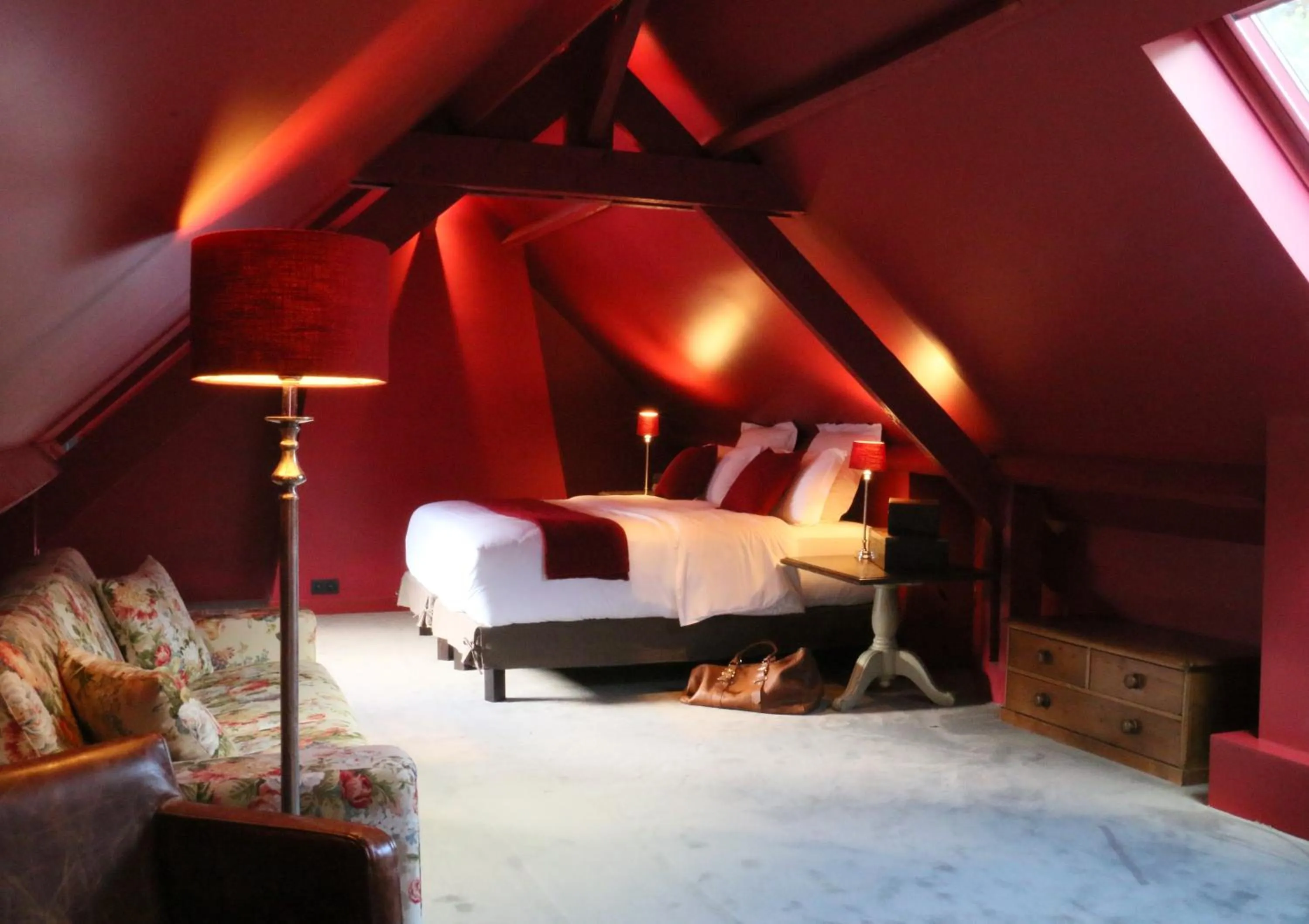 Bedroom, Bed in Les Pins de César - La campagne d'Etretat