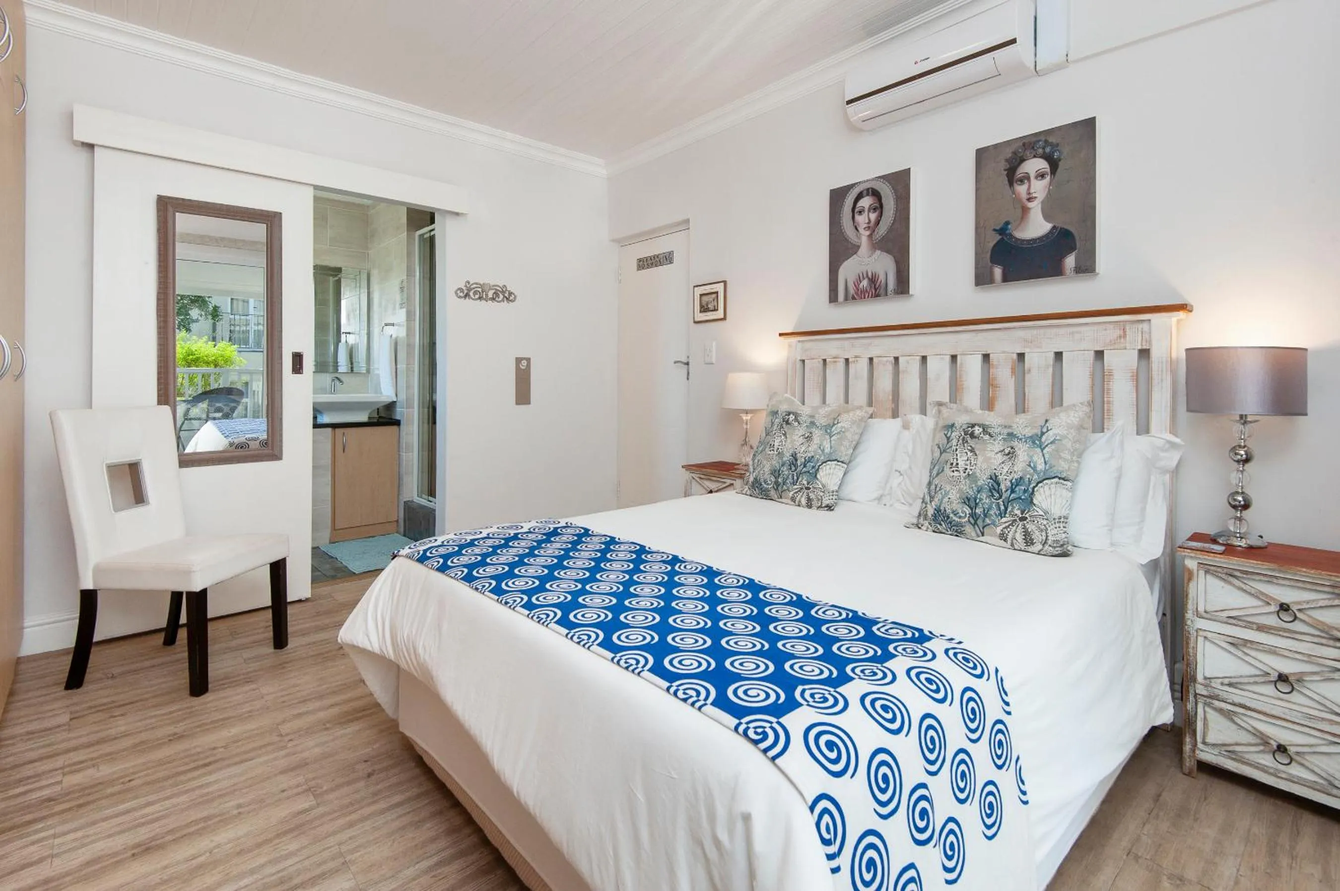 Bed in Oude Schuur Boutique Guesthouse