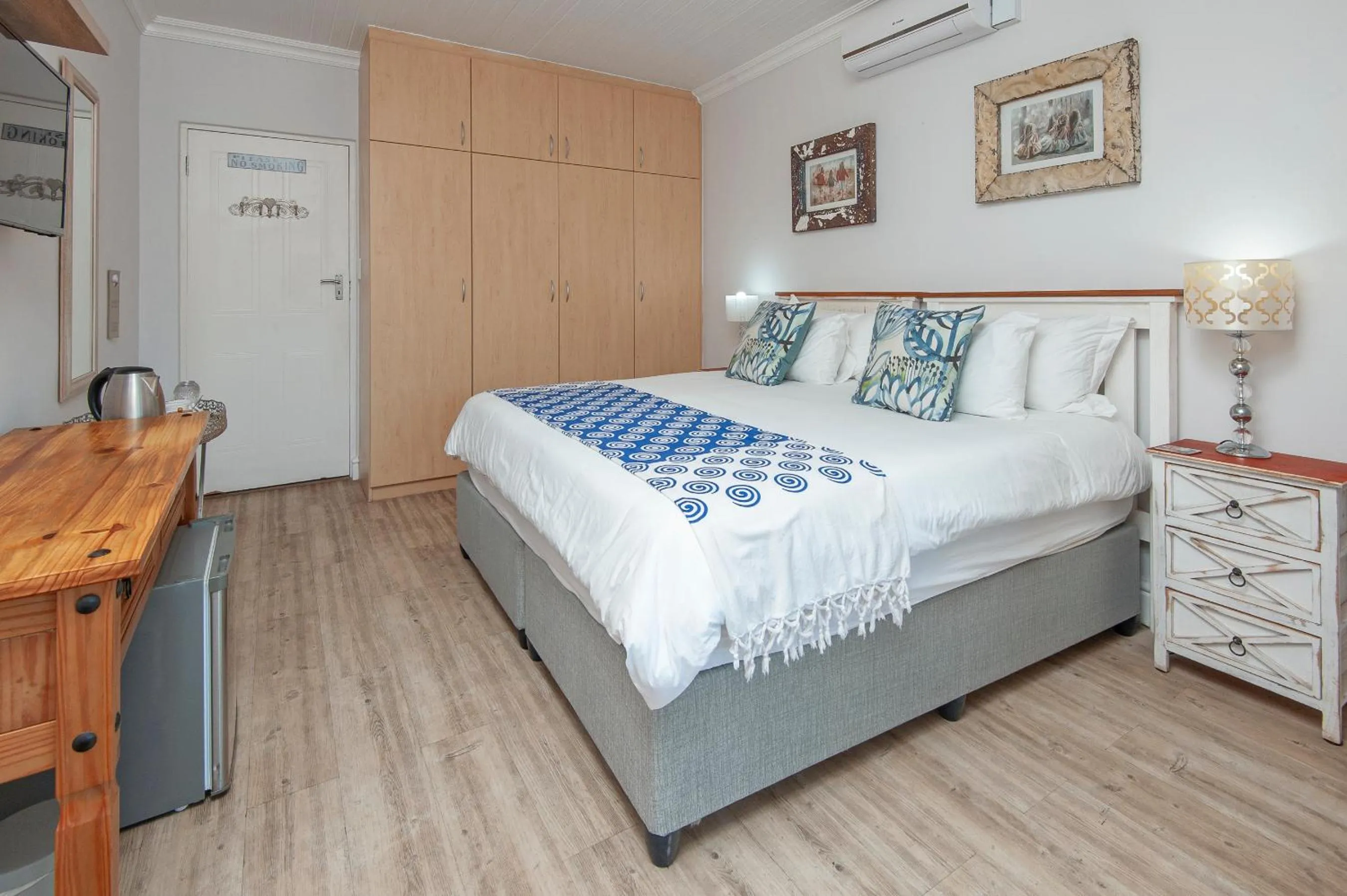 Bed in Oude Schuur Boutique Guesthouse