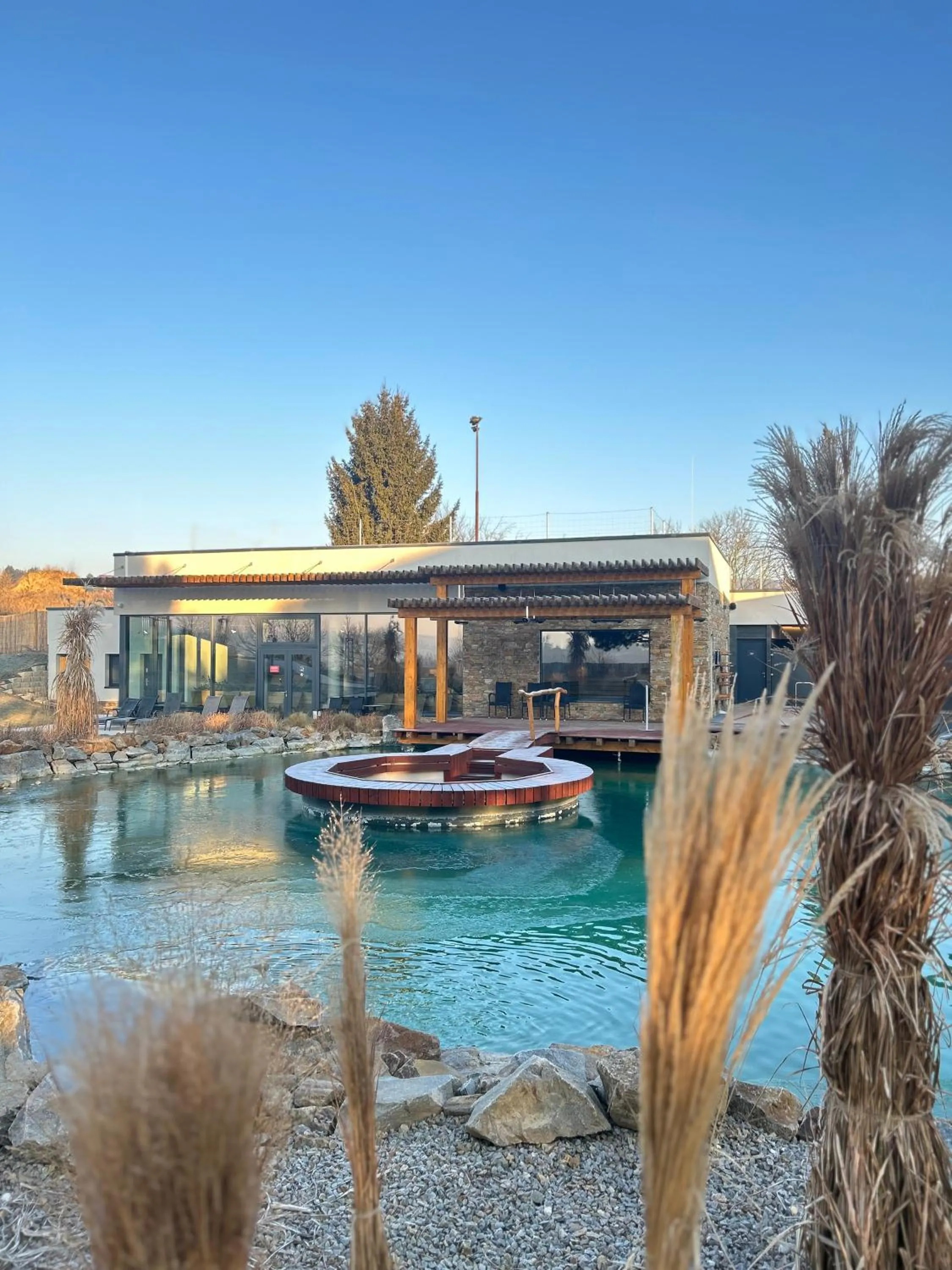 Day in Hotel Atlantis