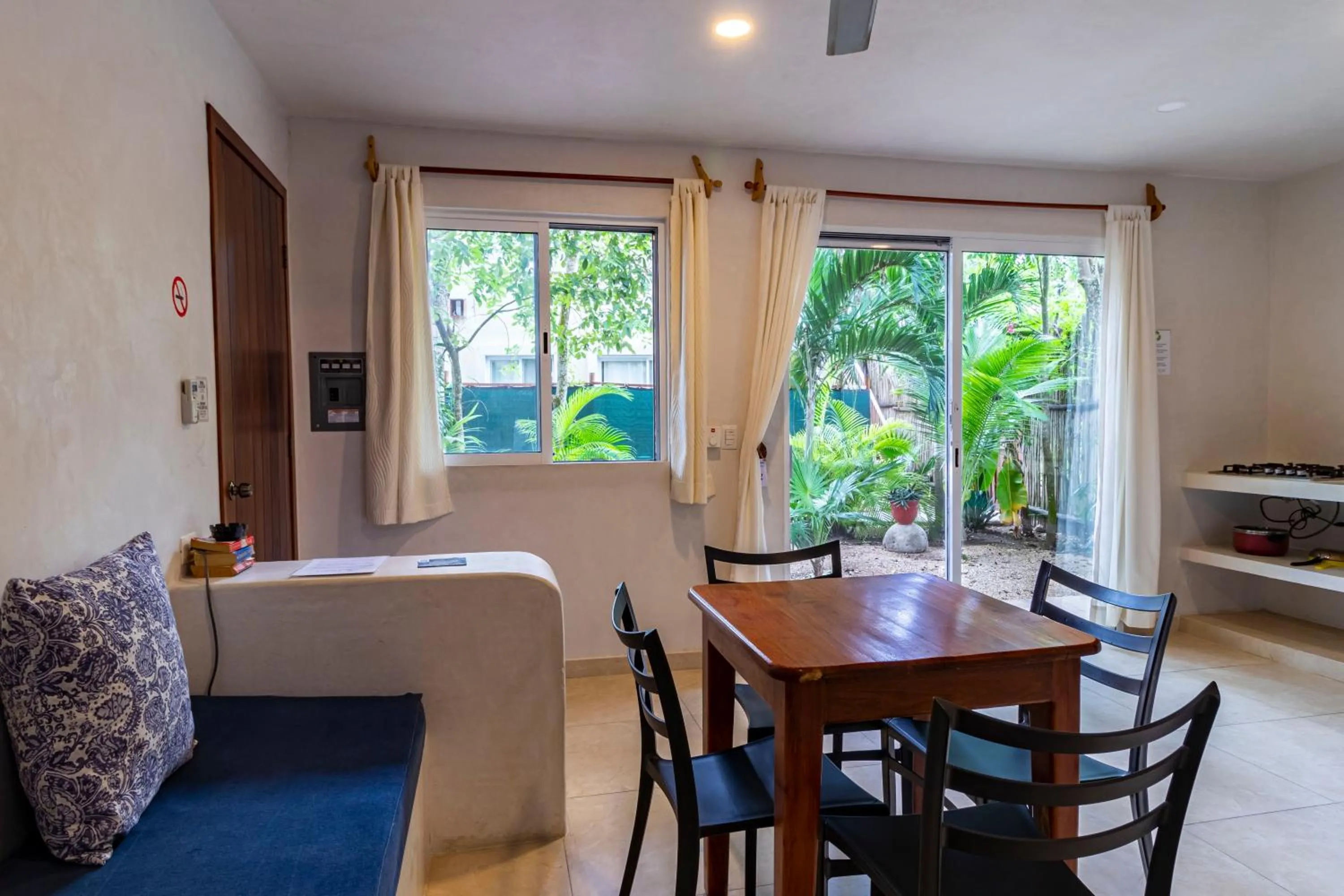 Dining area in Hotel & Suites Oasis Bacalar