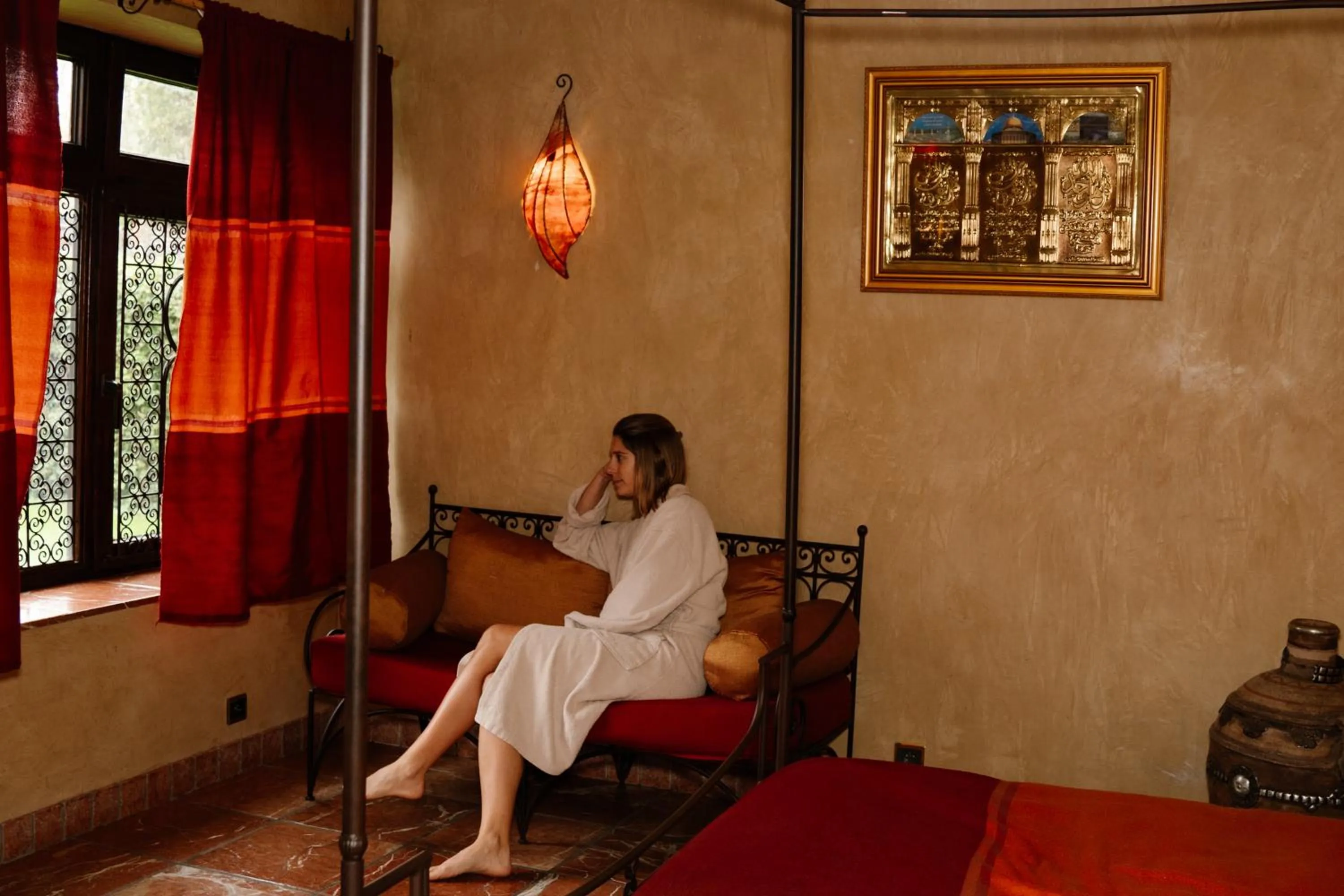 Bedroom in Thermae Grimbergen Hotel