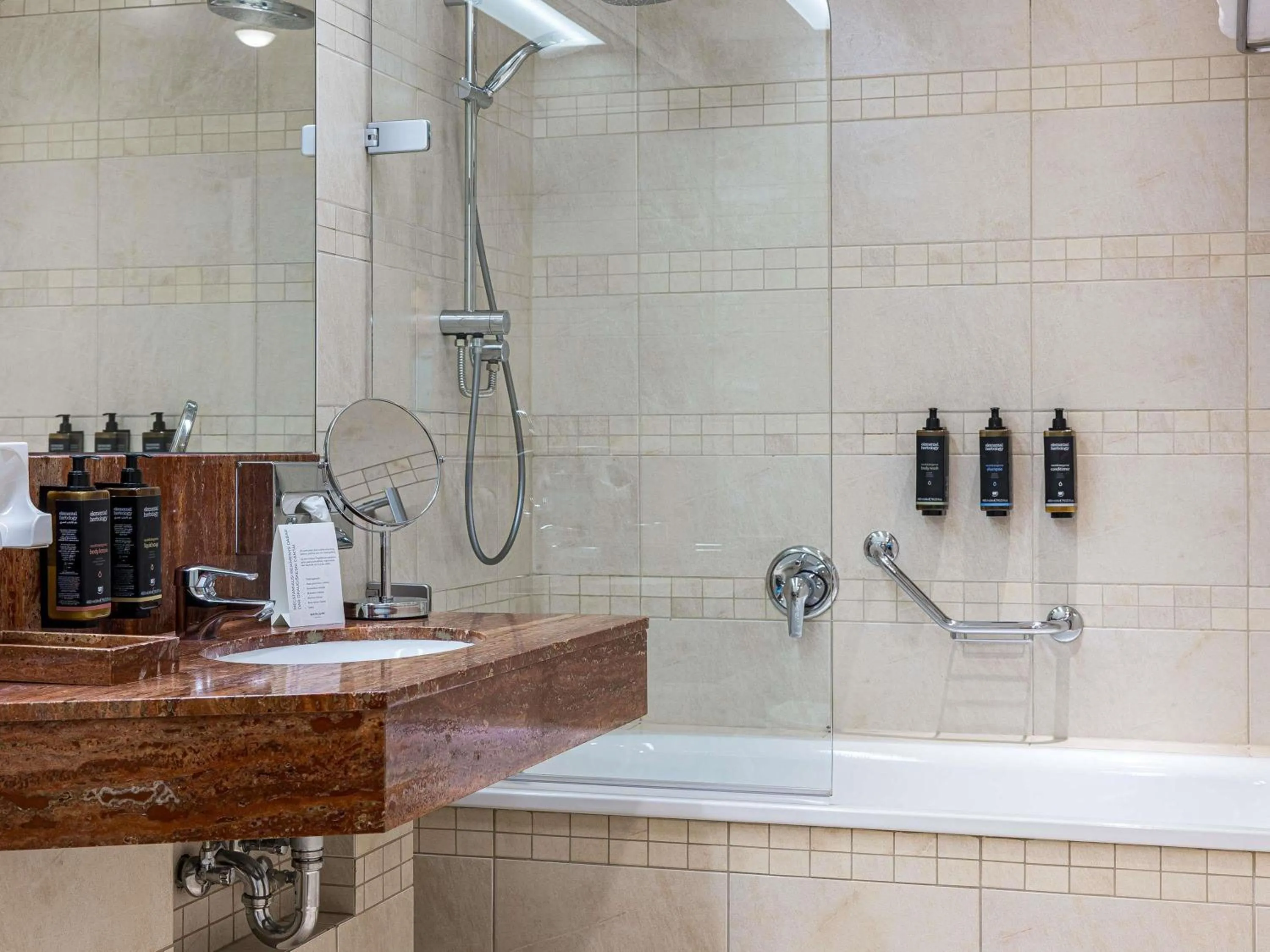 Bedroom in Mercure Palanga Vanagupe Resort & SPA