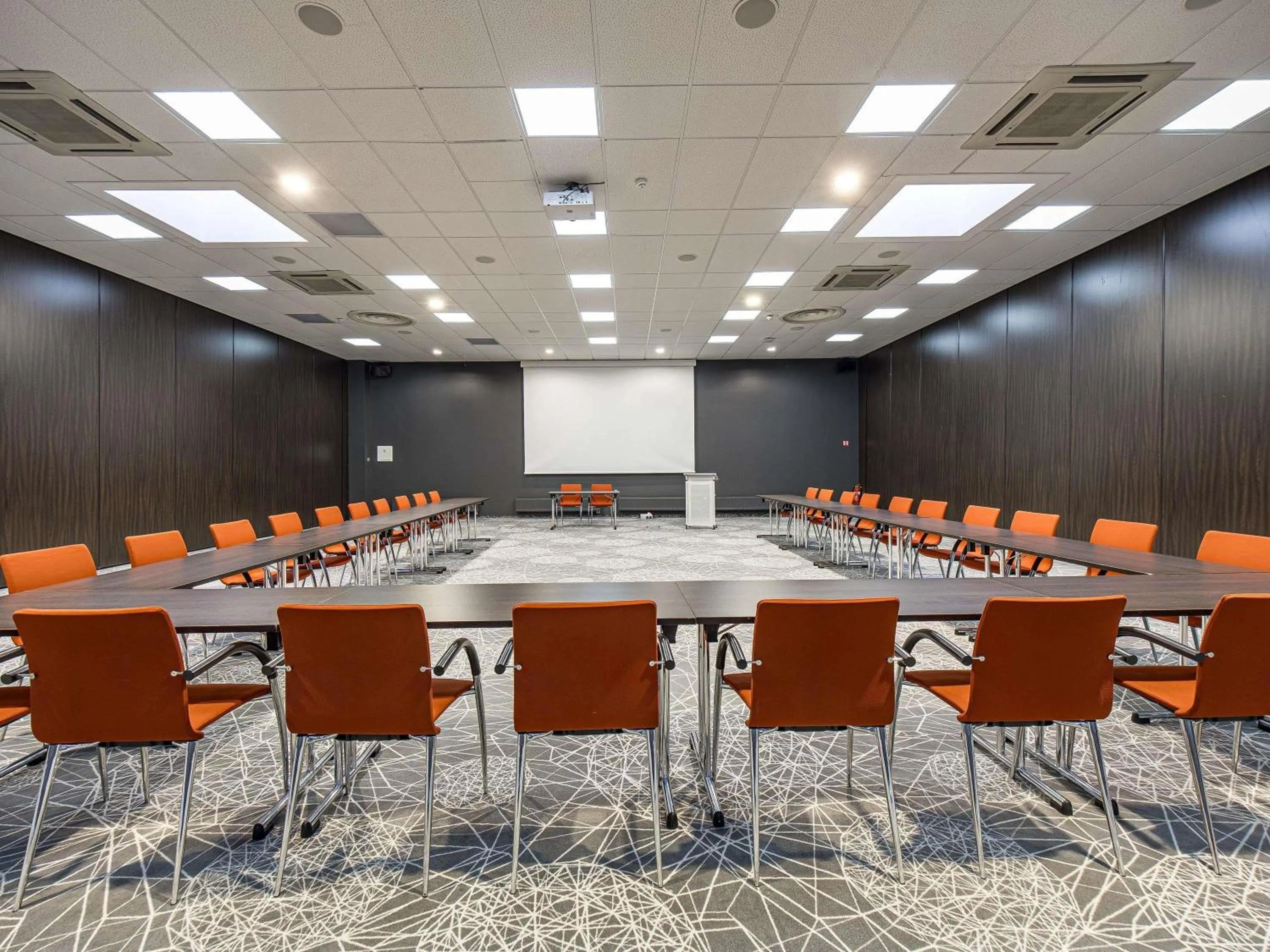 Meeting/conference room in Mercure Palanga Vanagupe Resort & SPA