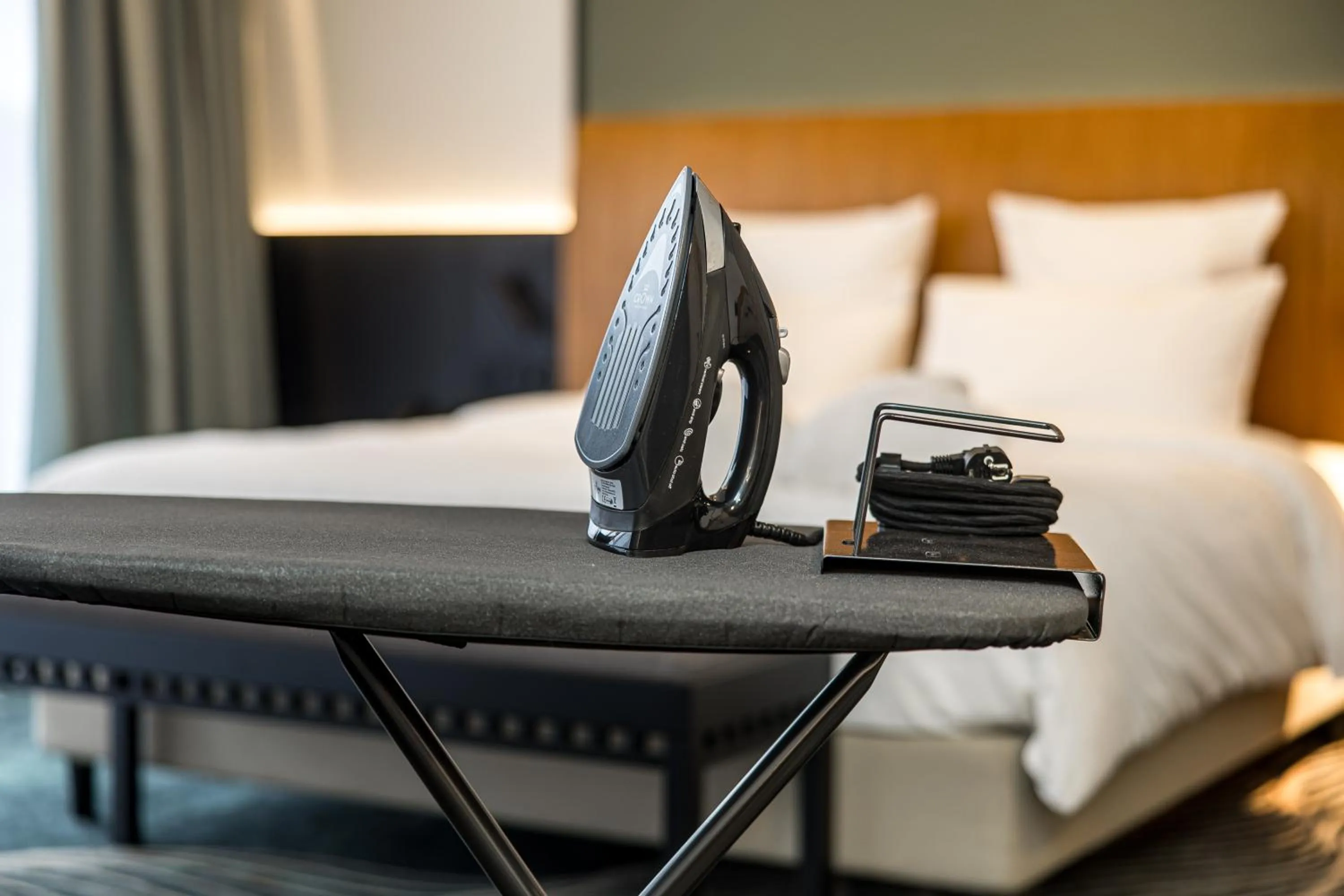 flat iron, Bed in Mercure Palanga Vanagupe Resort & SPA