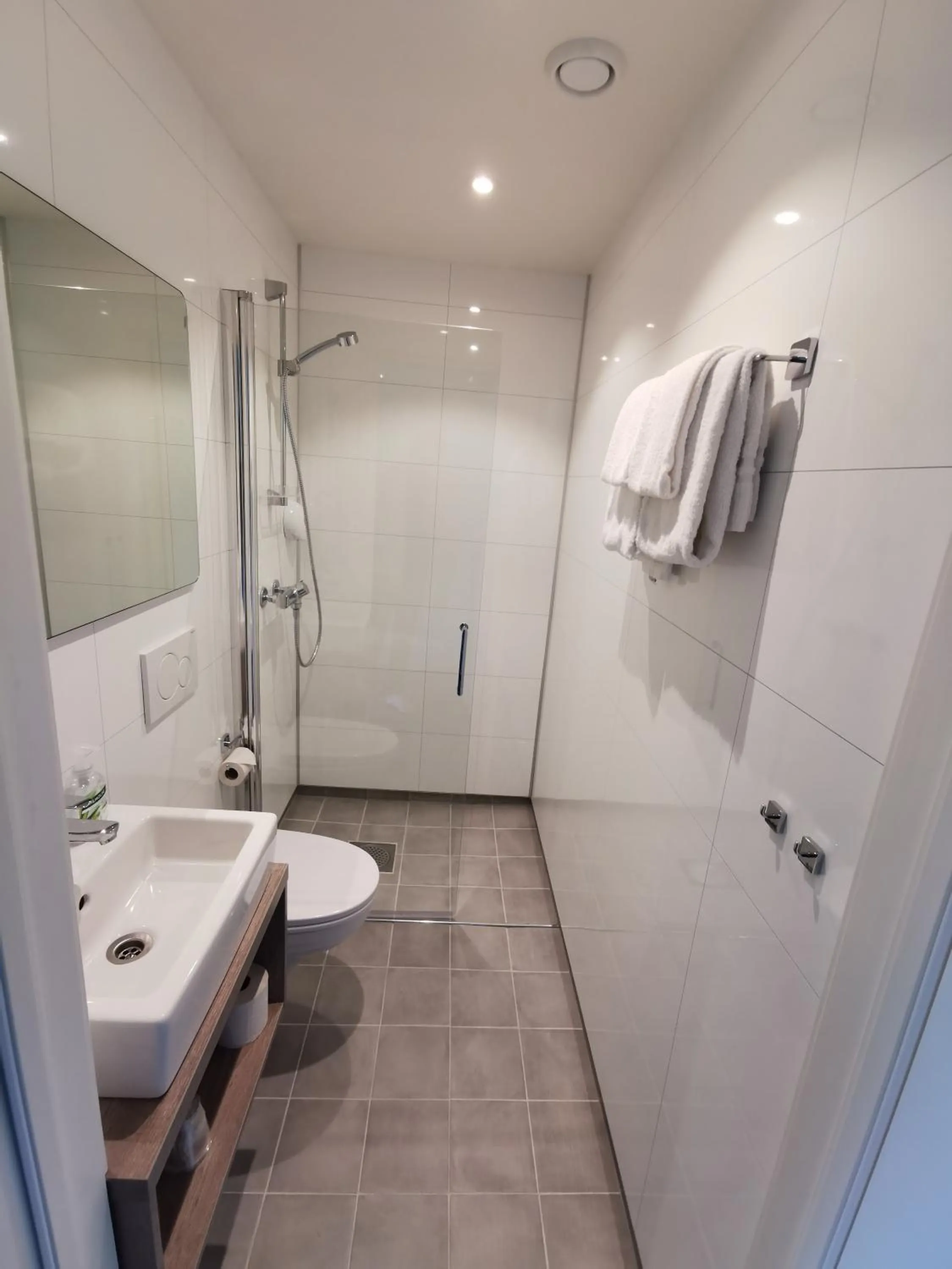 Shower in Lærdal Hotel