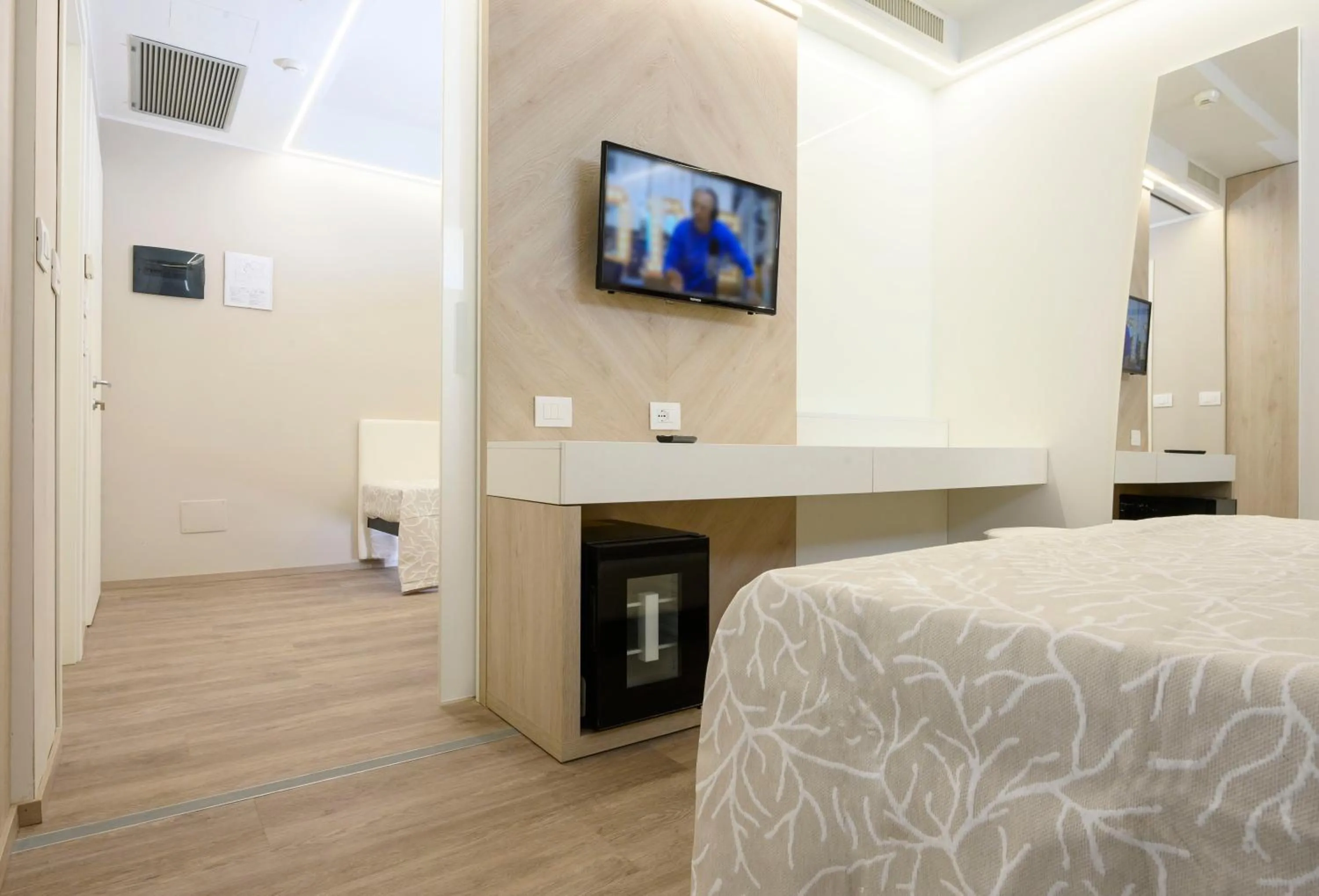 Bedroom, Bed in Hotel Harmony con Piscina panoramica