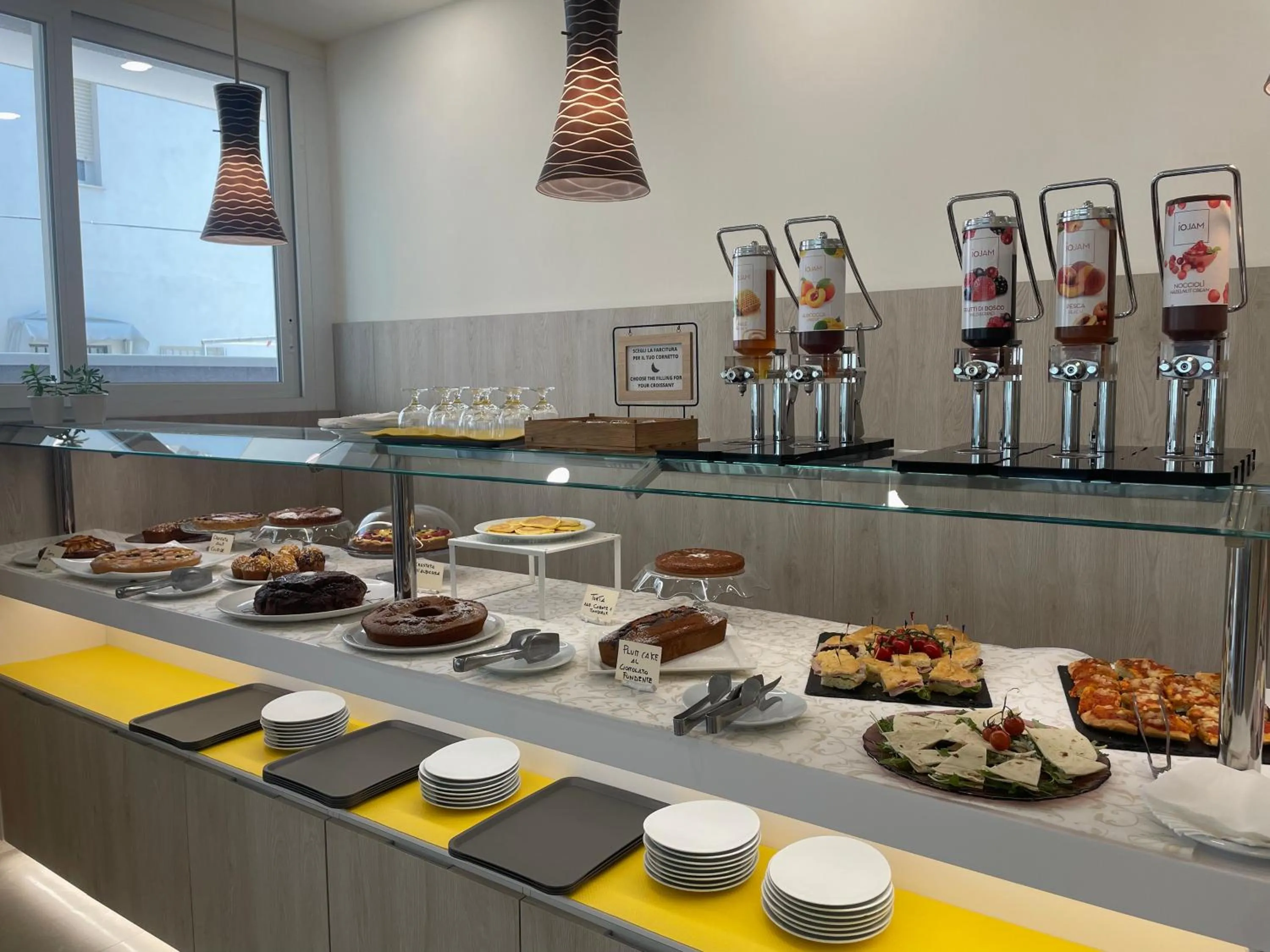 Restaurant/places to eat in Hotel Harmony con Piscina panoramica