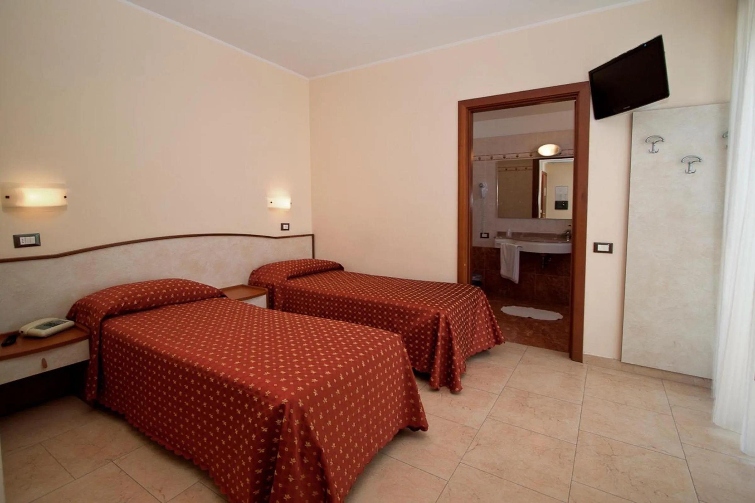 Bed in Hotel Harmony con Piscina panoramica
