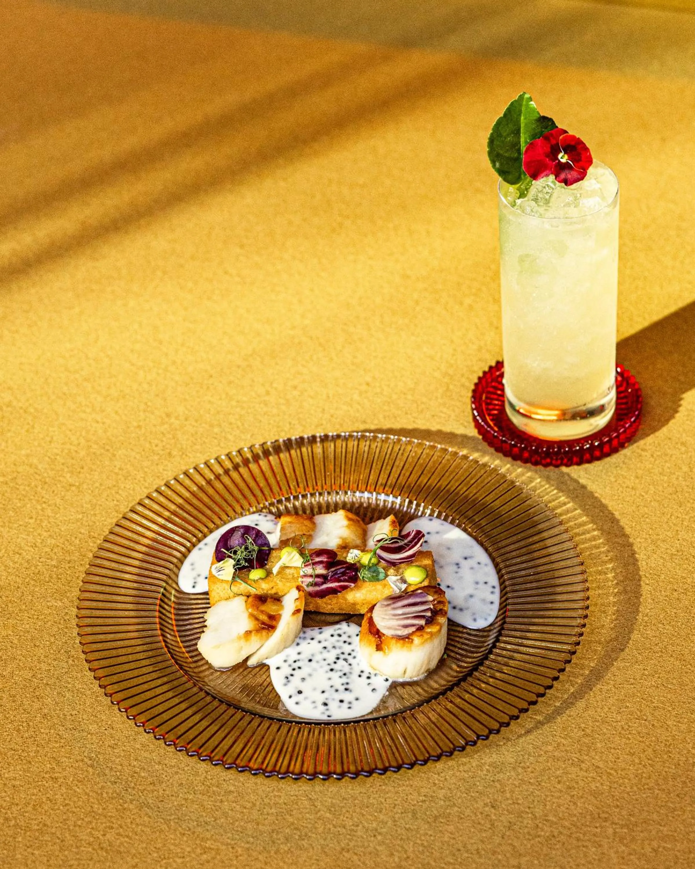 Restaurant/places to eat in Fairlane Hotel Nashville