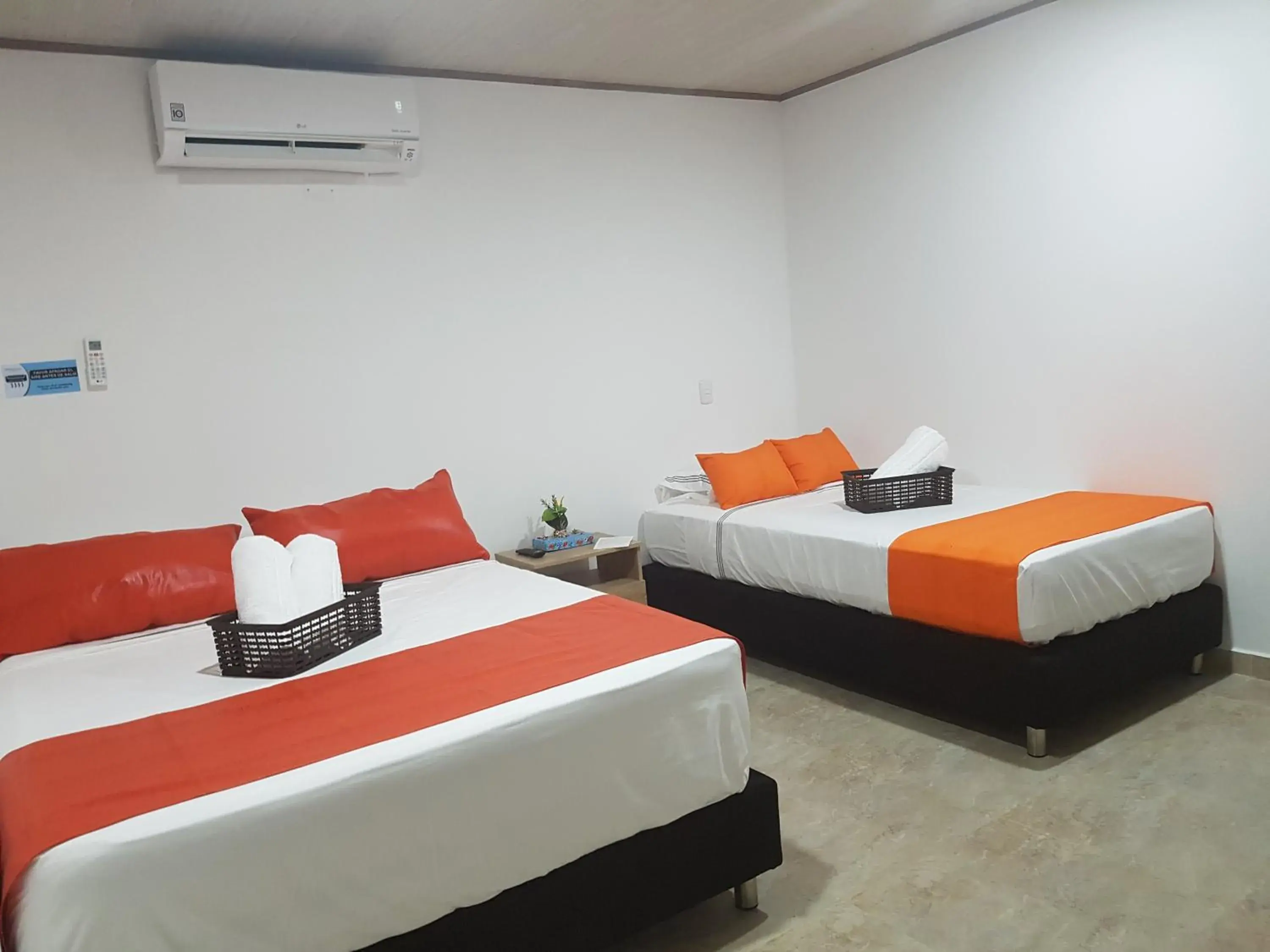 Standard Triple Room in Hotel Mare Mare Inn Standard Triple Room in Hotel Mare Mare Inn