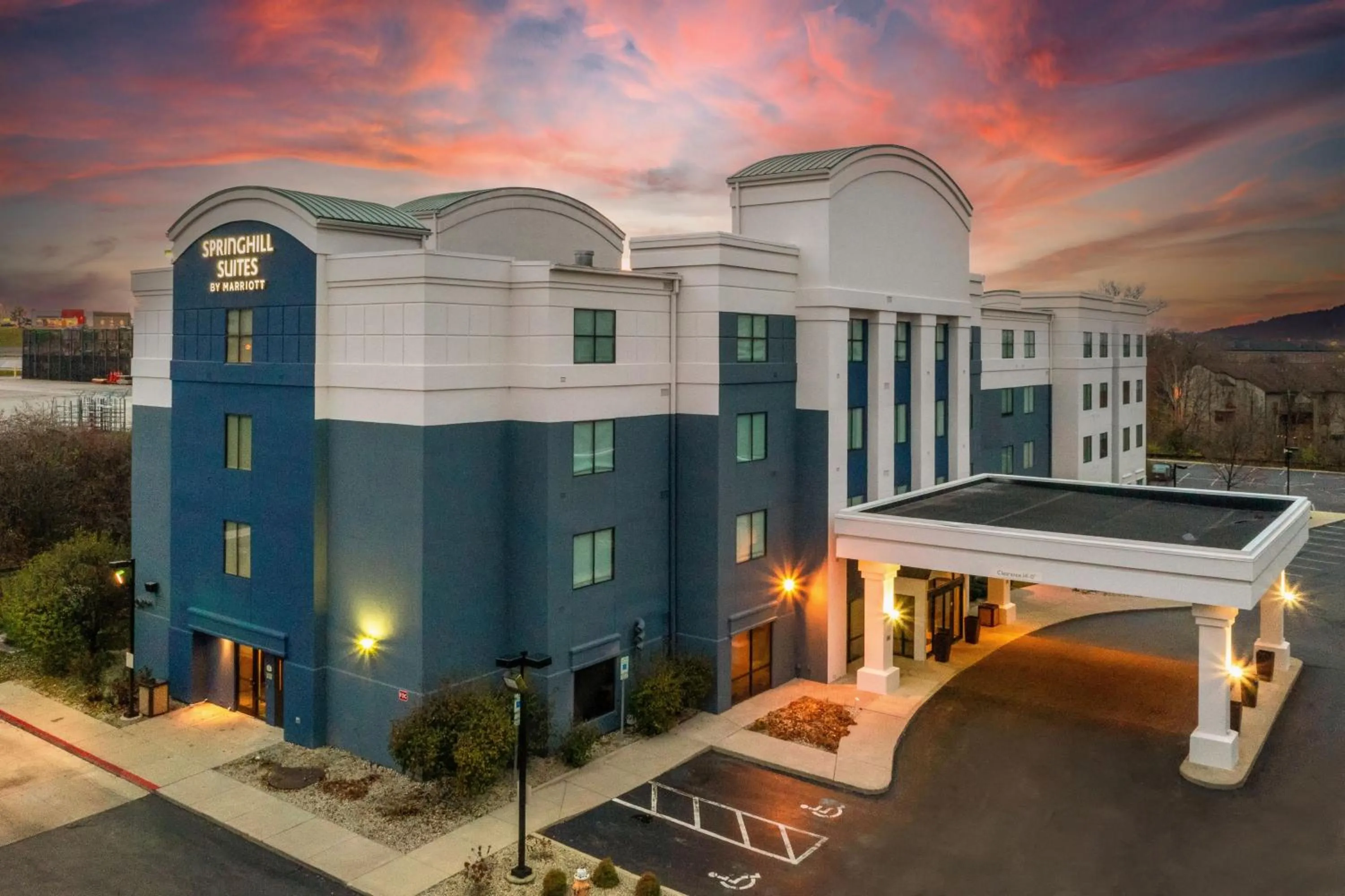 Property building in SpringHill Suites Dayton South/Miamisburg