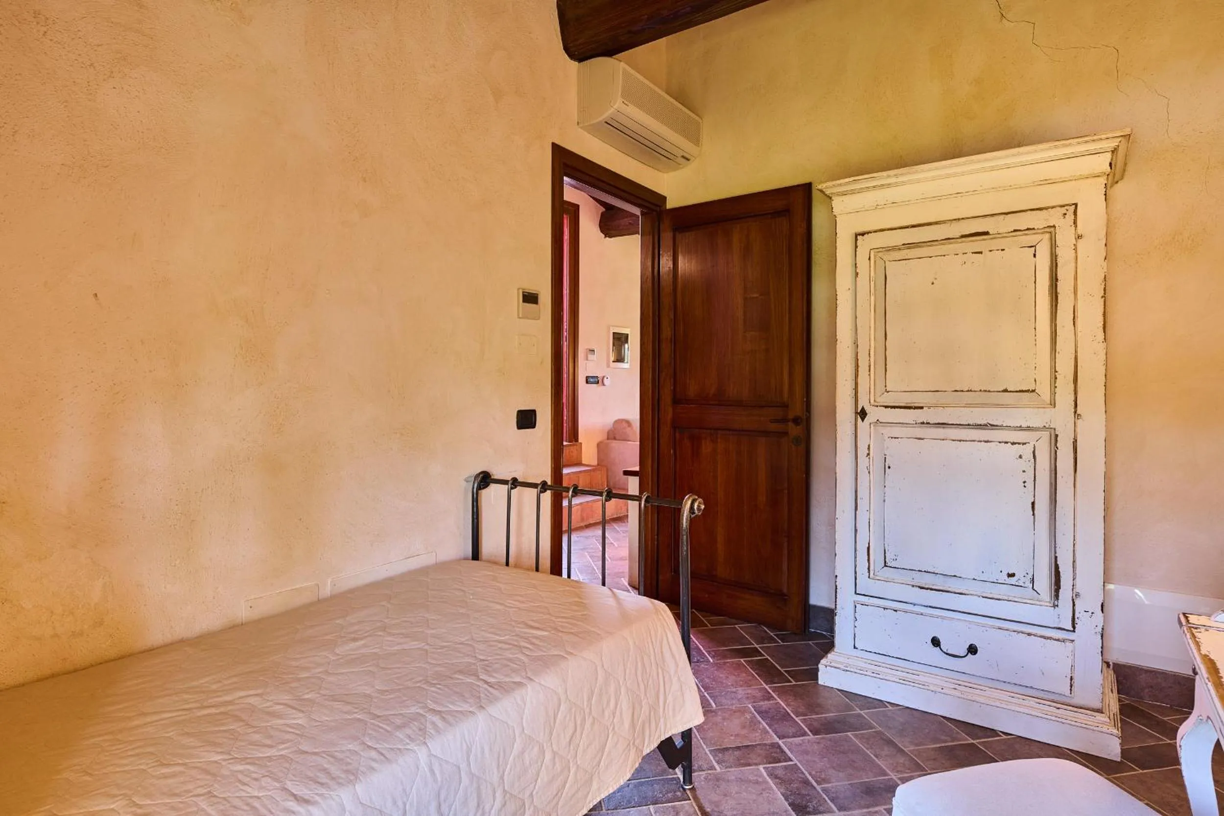 Bedroom, Bed in Borgo San Giusto
