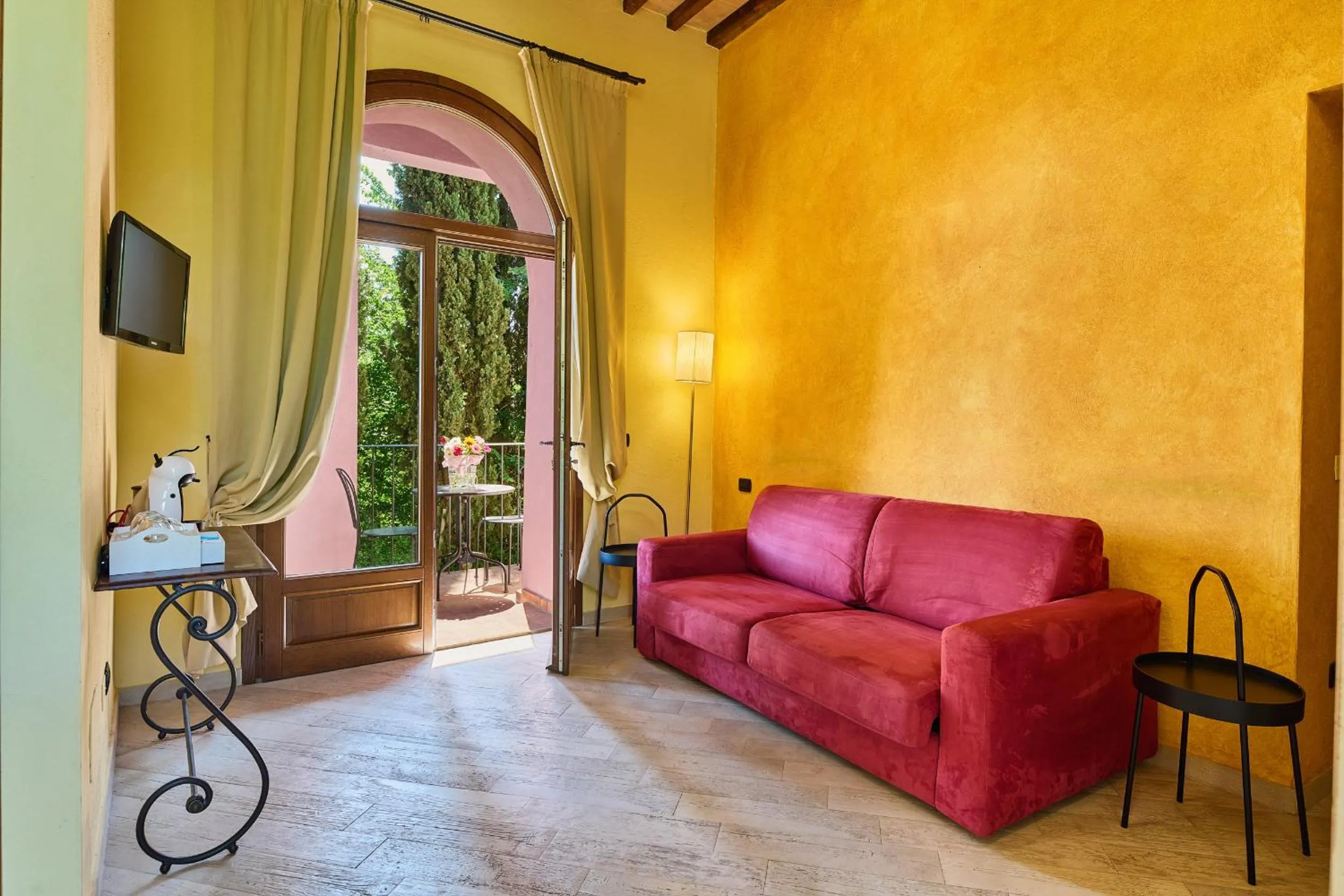 Living room in Borgo San Giusto
