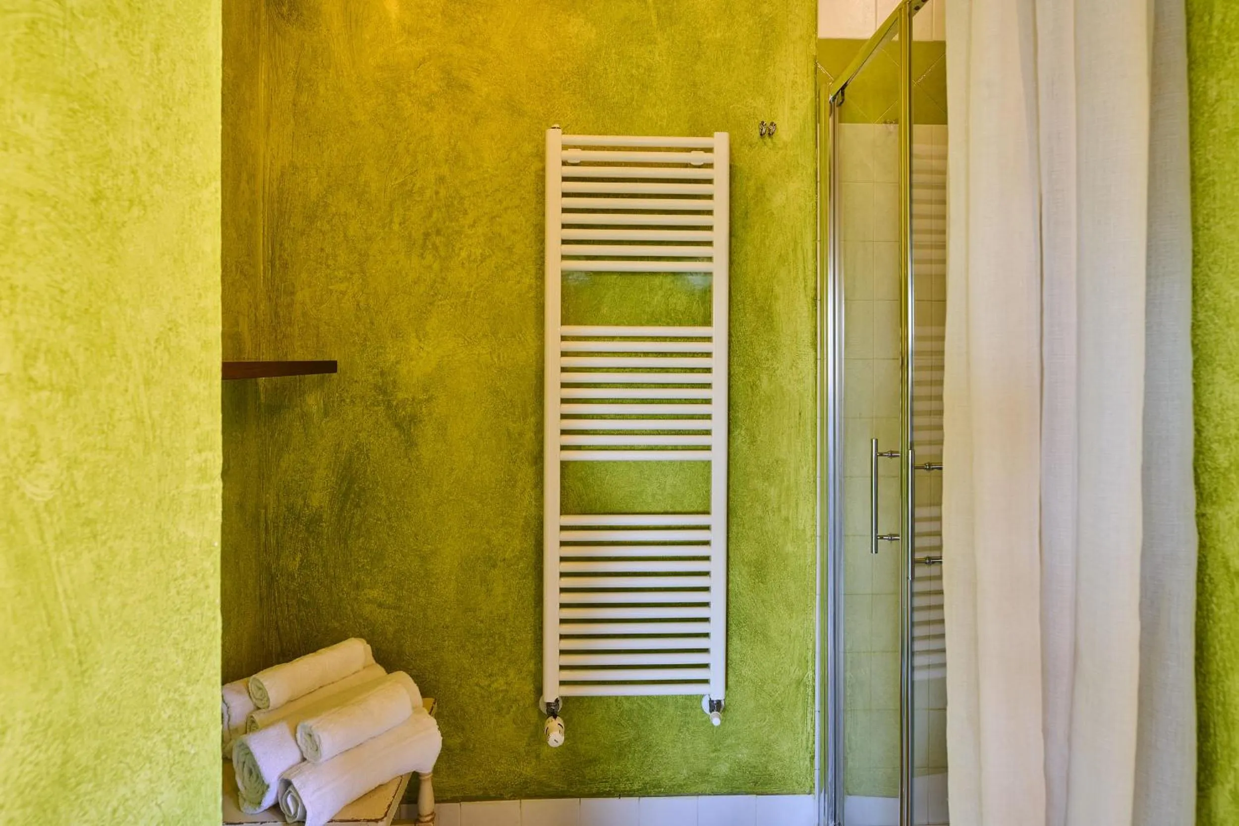 Bathroom in Borgo San Giusto