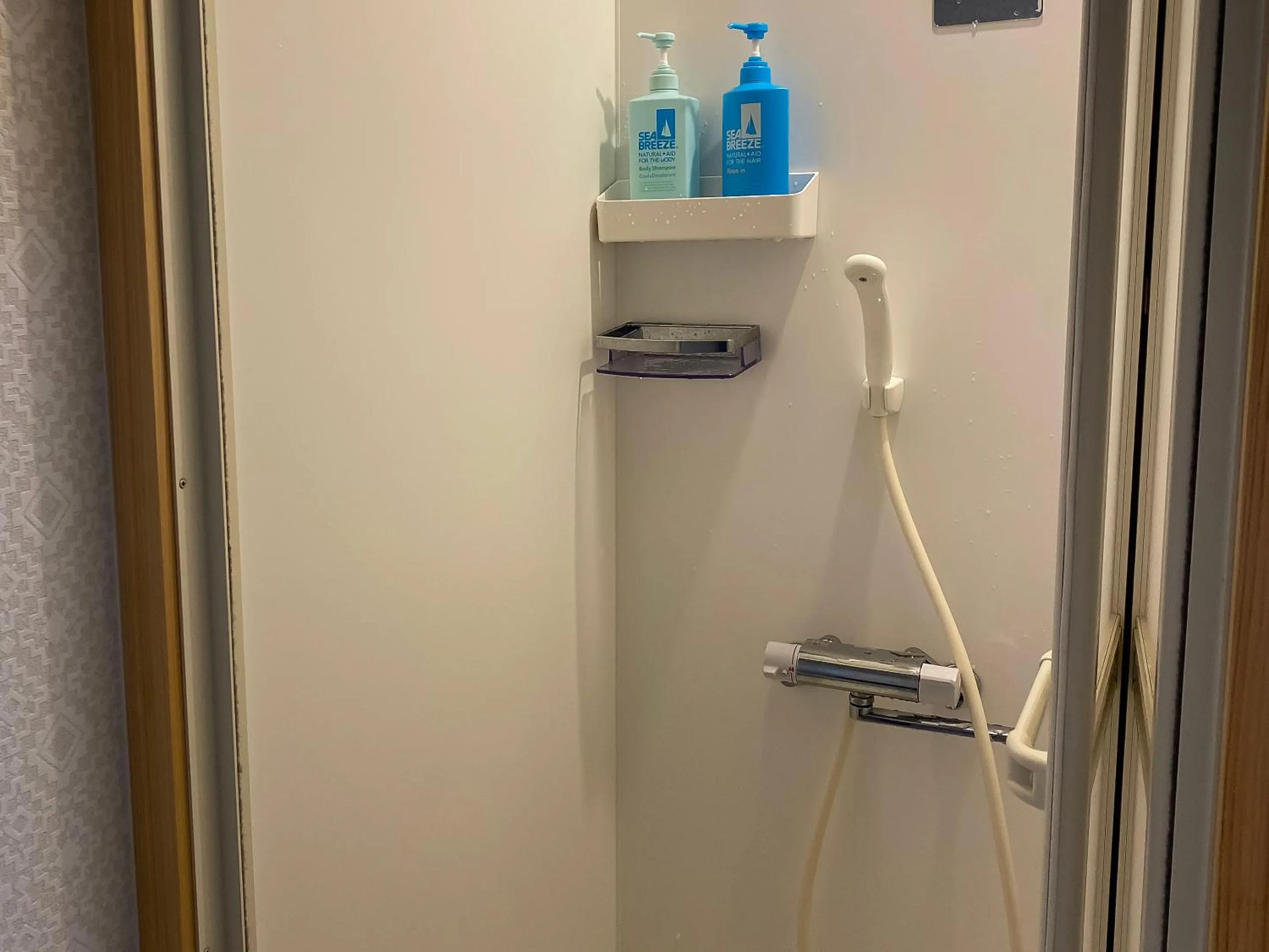 Shower in Sea Breeze 1987