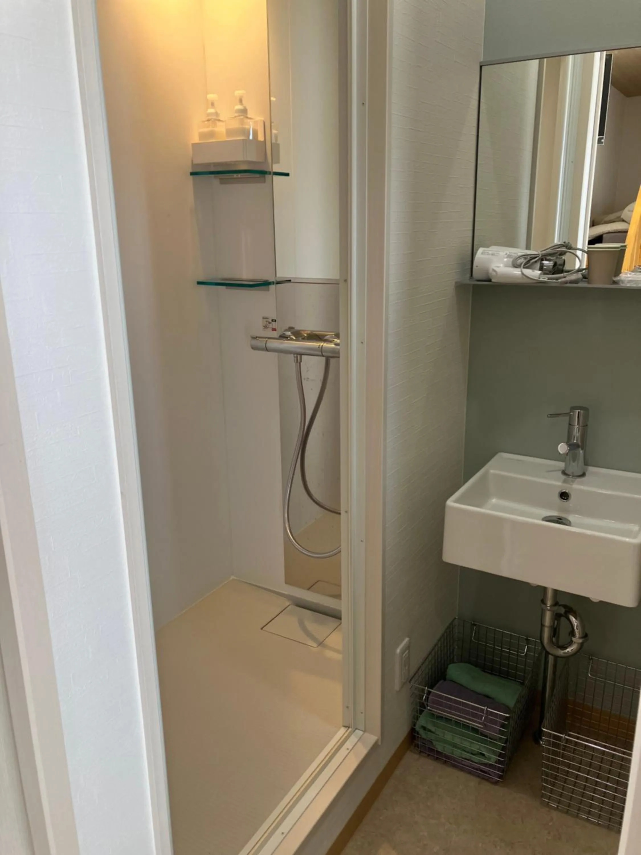 Shower in Sea Breeze 1987