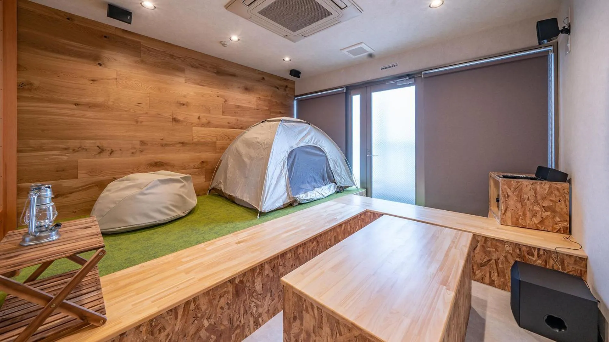 Seating area in Relax Hotel Takayama Station
