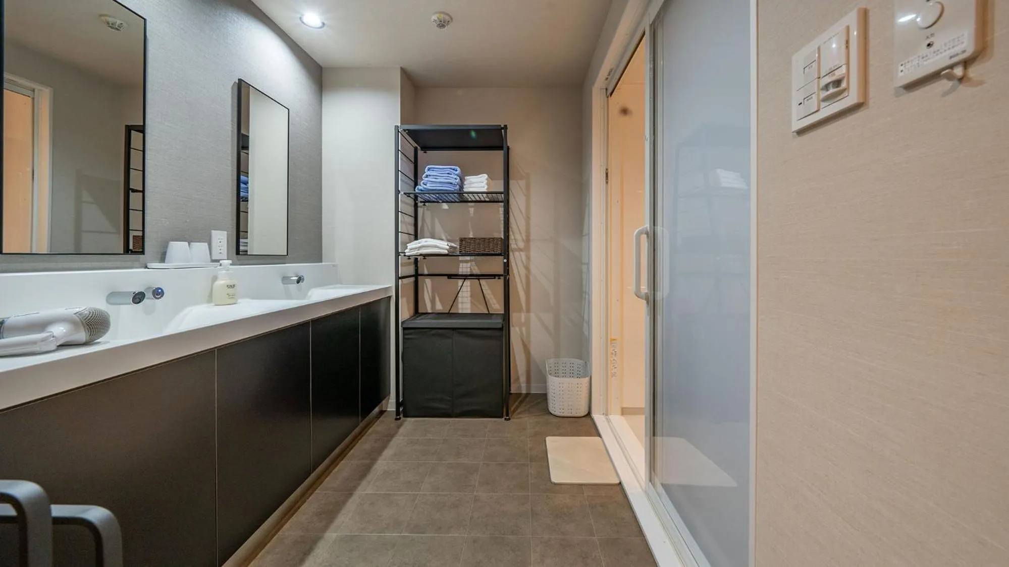 Shower in Relax Hotel Takayama Station