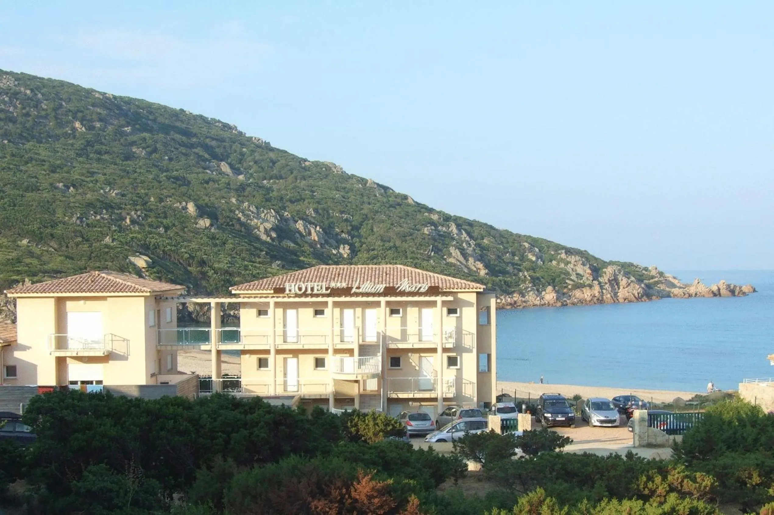 Facade/entrance in Hôtel Lilium Maris