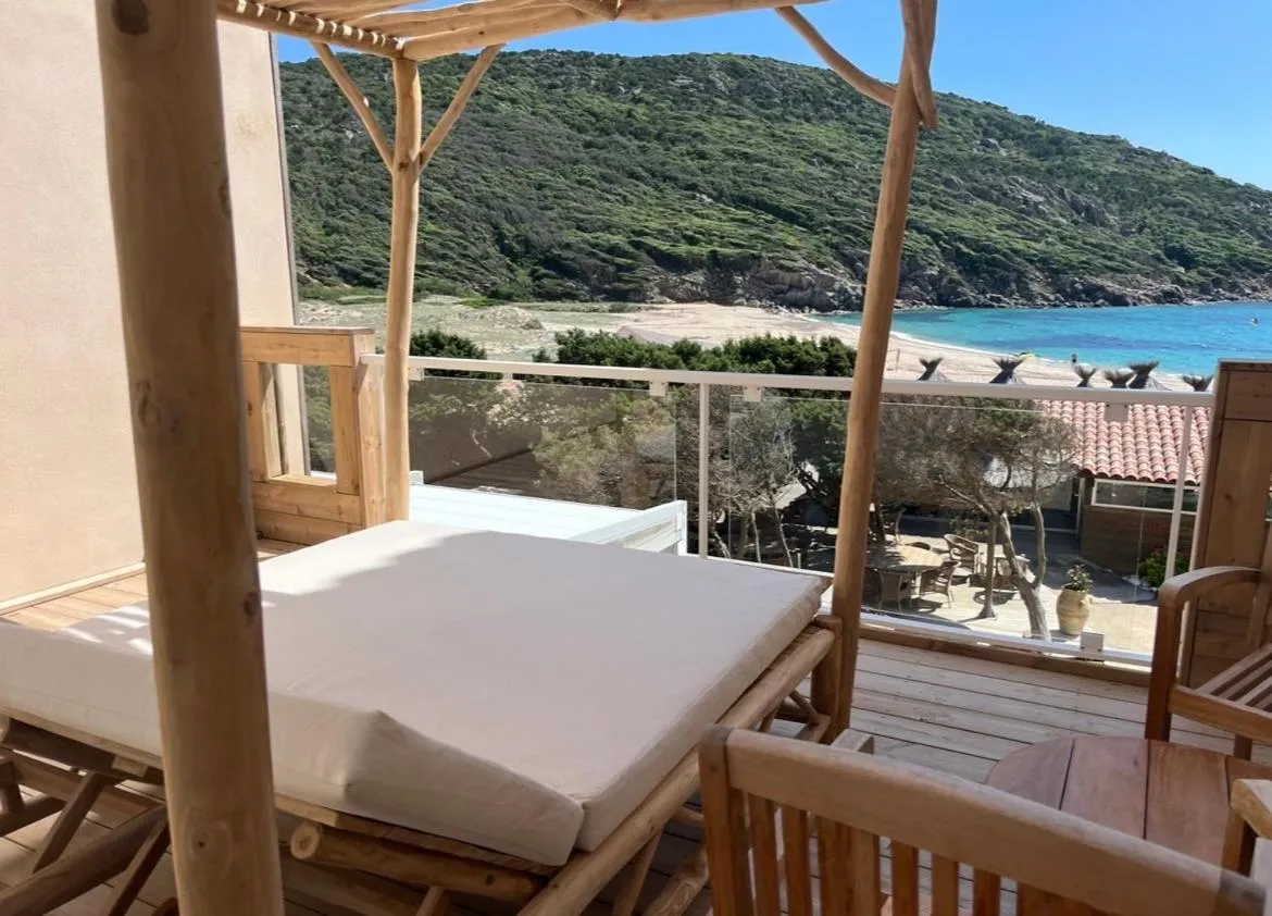 Patio in Hôtel Lilium Maris