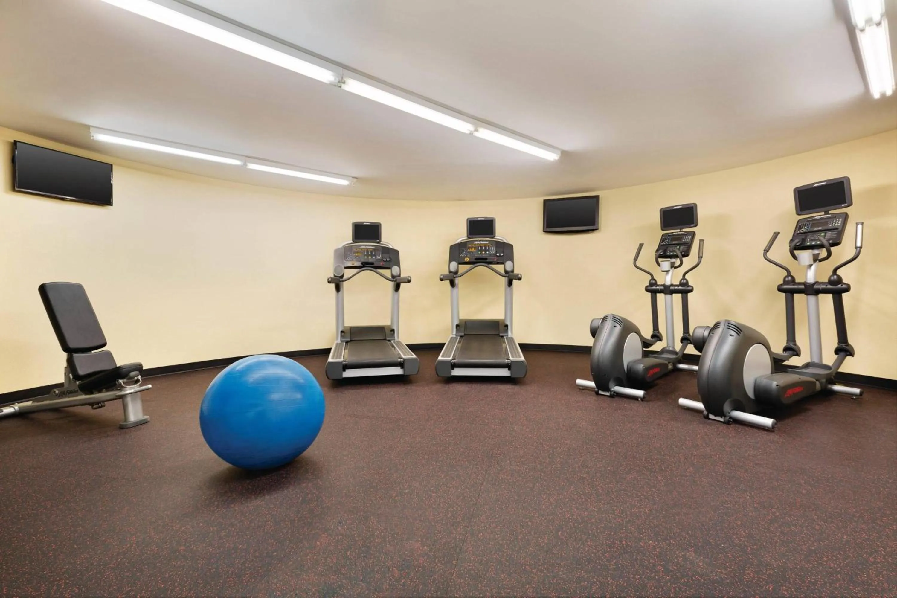 Fitness centre/facilities in TownePlace Suites by Marriott Denver Downtown