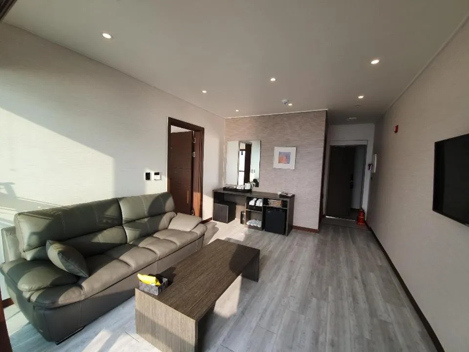 TV and multimedia in Hotel Wooyeon Flora