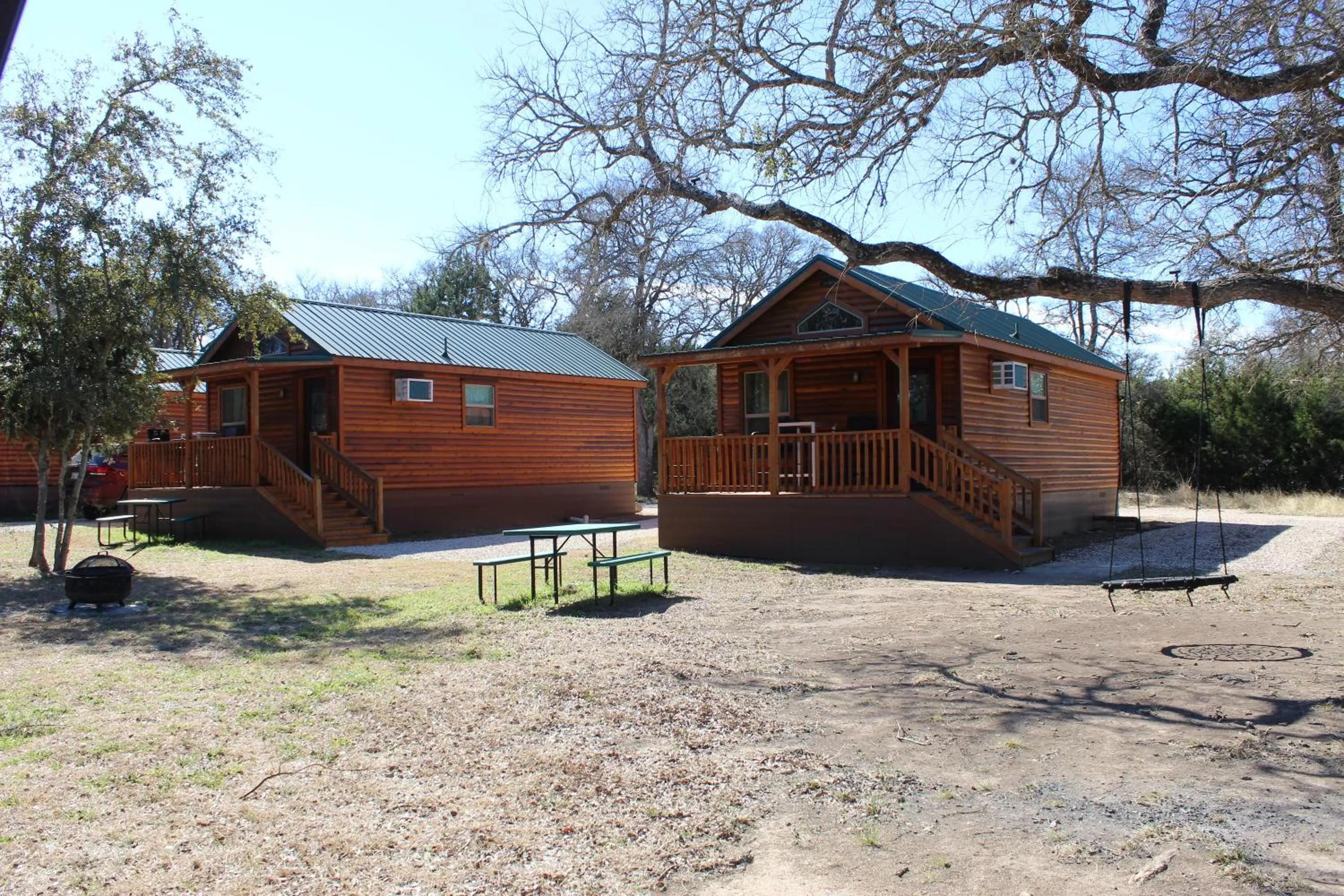 Property building in Al's Hideaway Cabin and RV Space, LLC