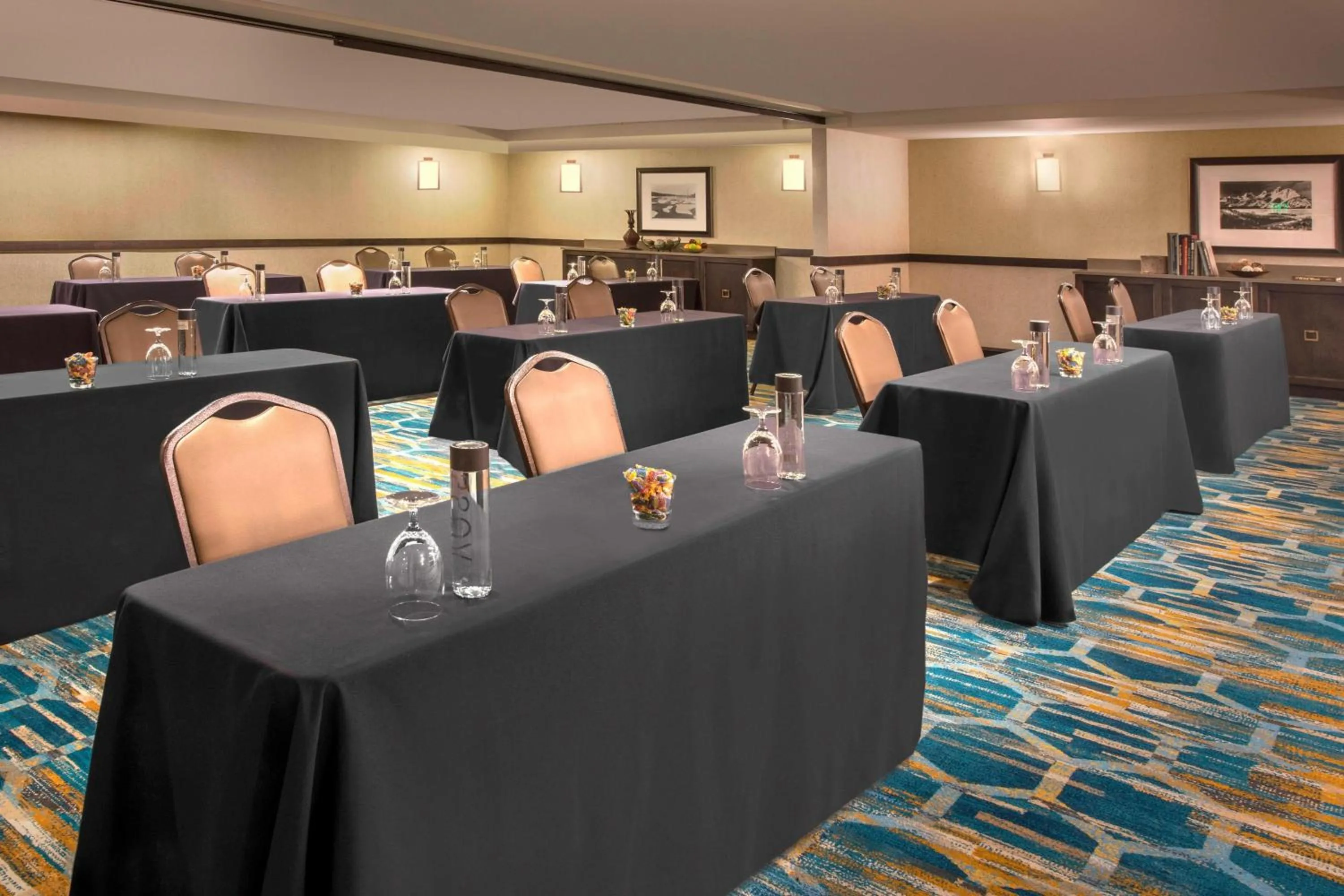 Meeting/conference room in Courtyard by Marriott Denver Downtown