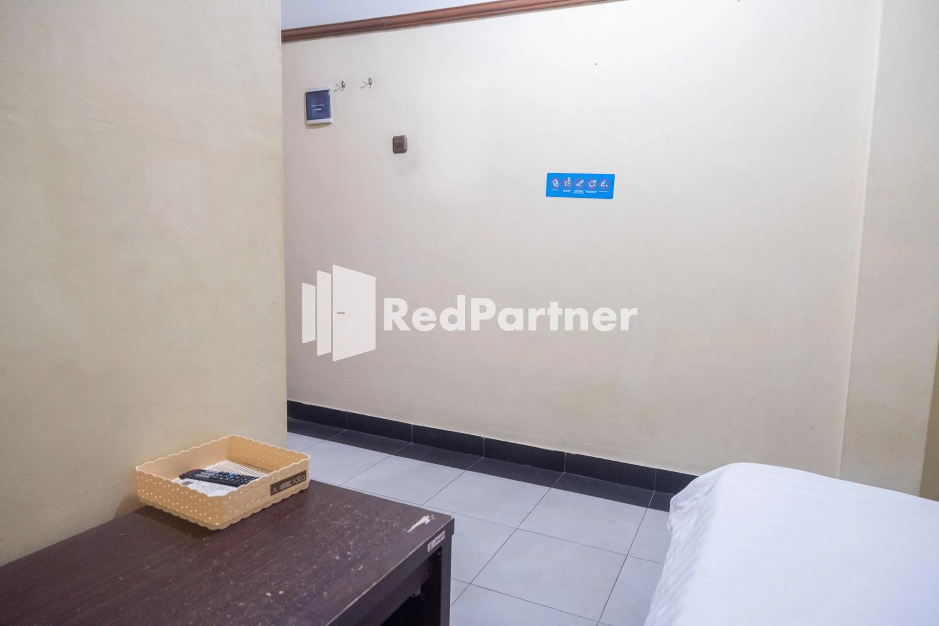 Bedroom, Bed in Athaya Hotel Syariah near UGM Yogyakarta Mitra RedDoorz