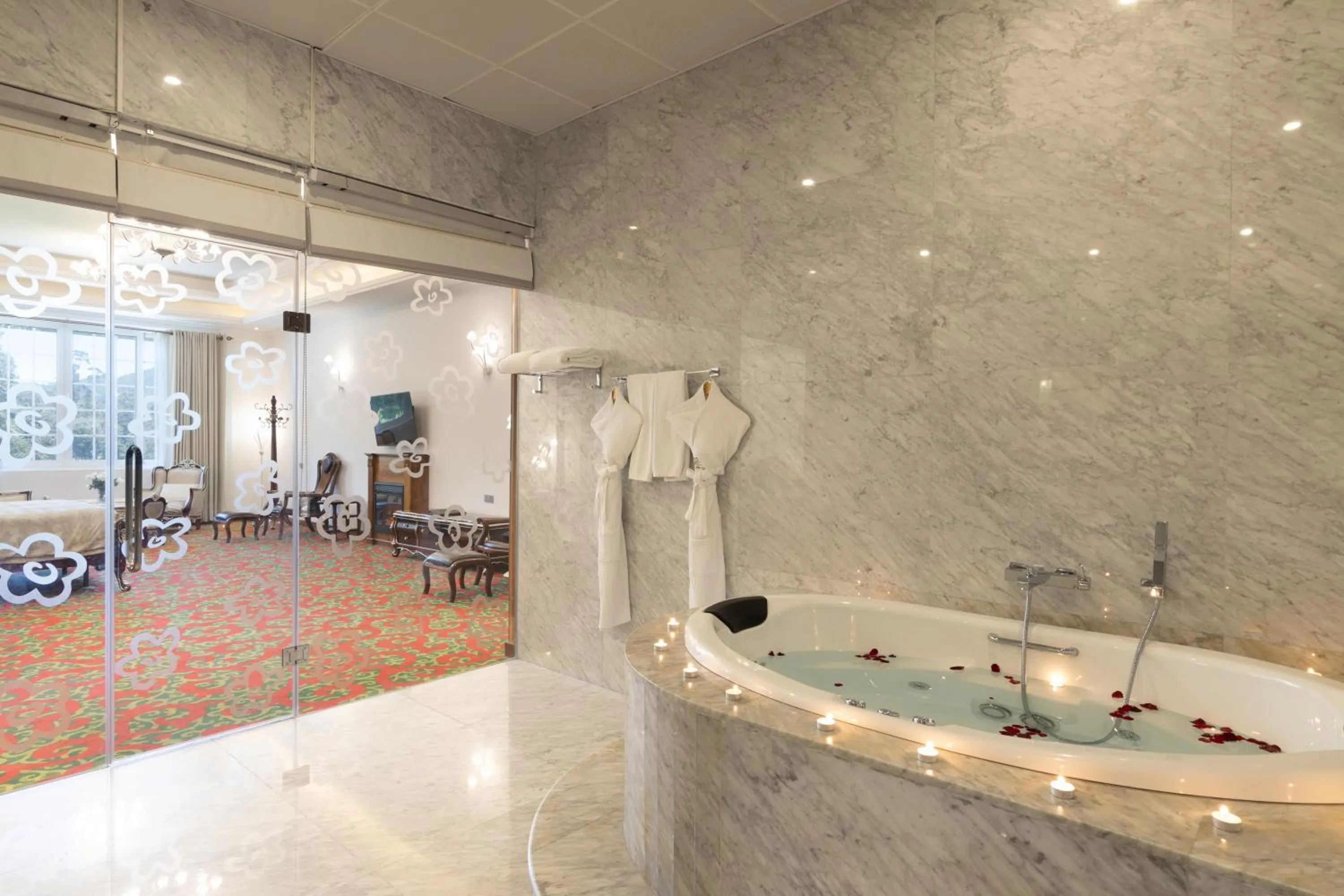 Sauna in Araliya Green City - Your Gateway to Everything in Nuwara Eliya