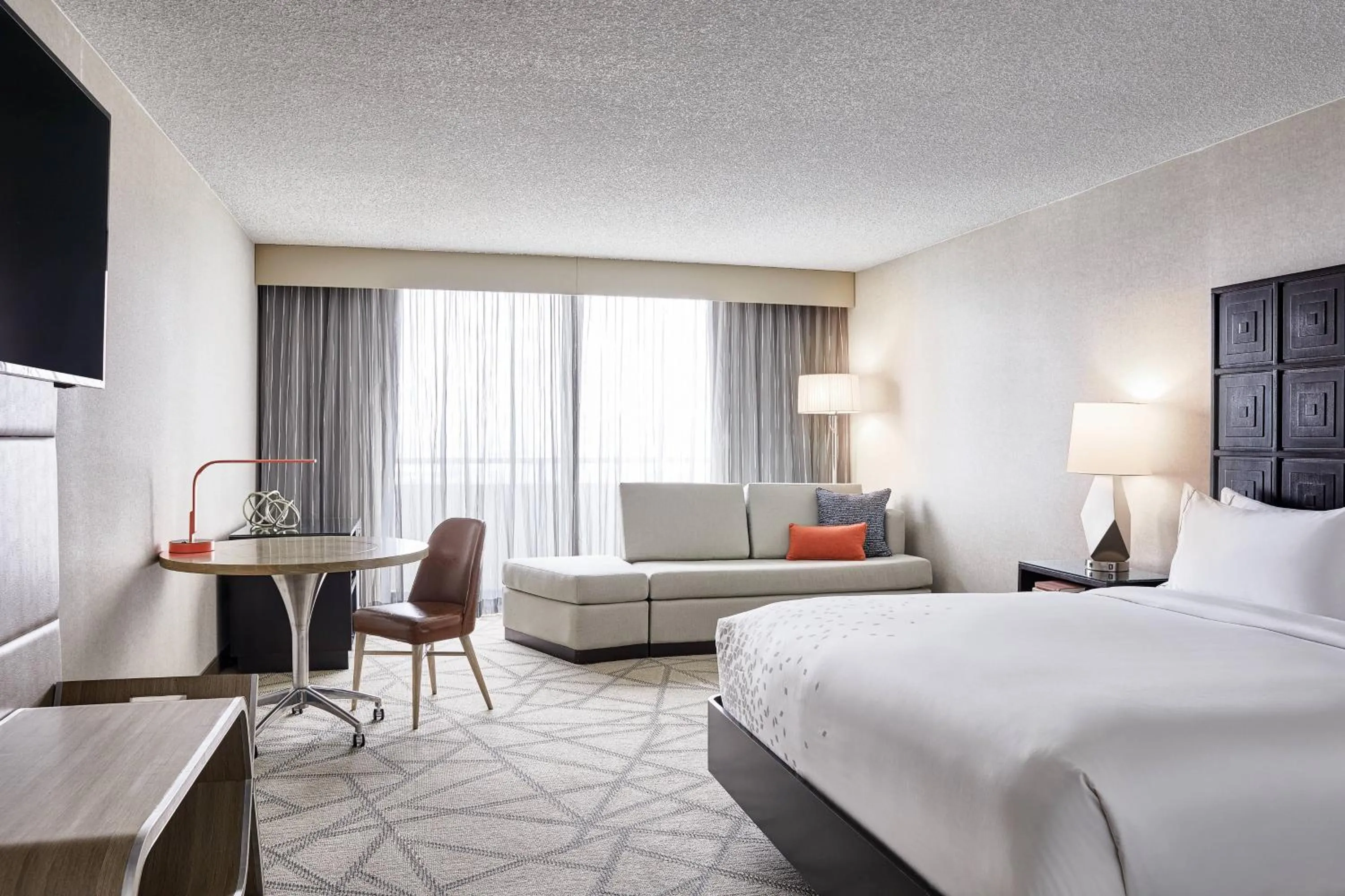 Photo of the whole room, Bed in Renaissance Denver Hotel & Conference Center