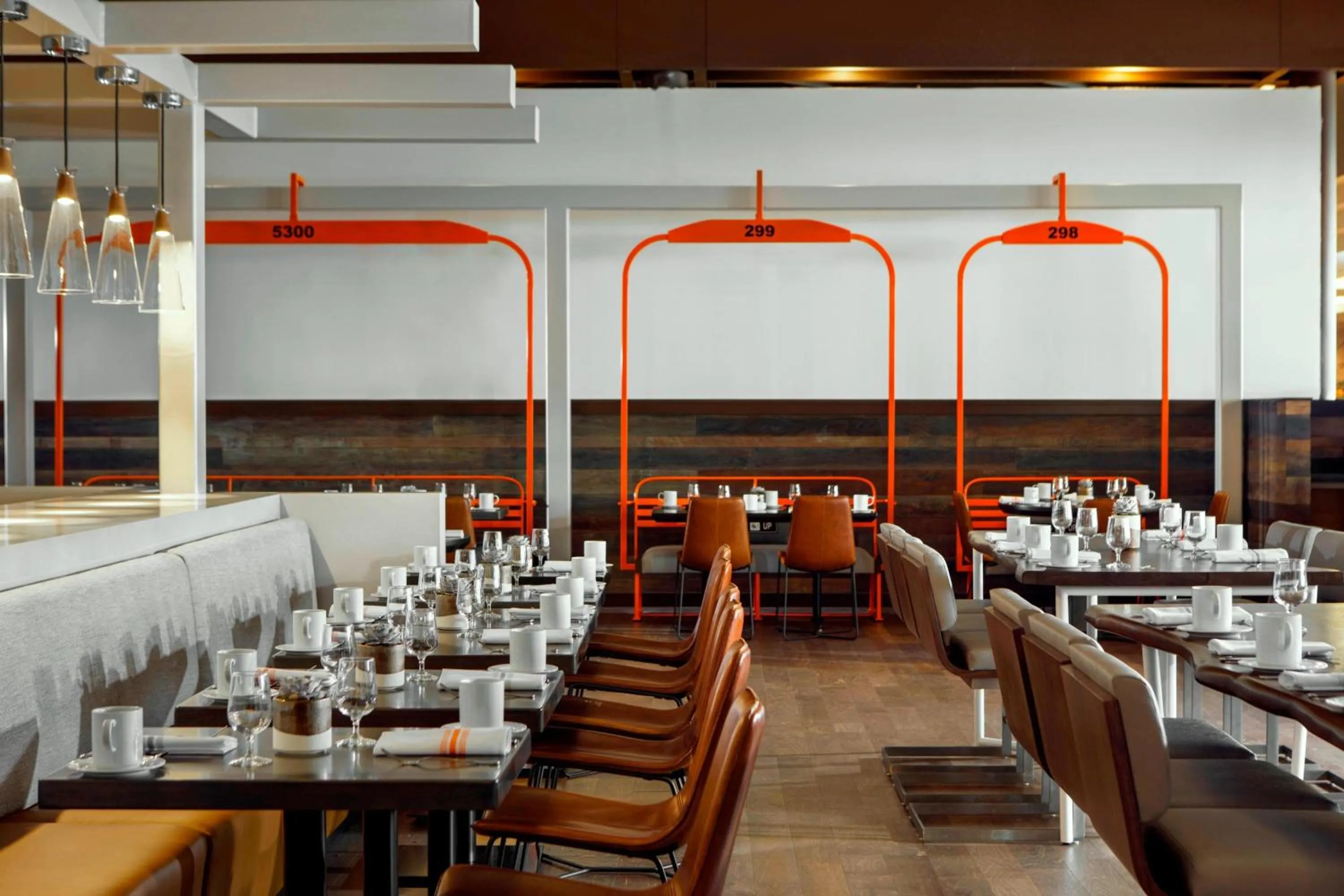 Restaurant/places to eat in Renaissance Denver Hotel & Conference Center