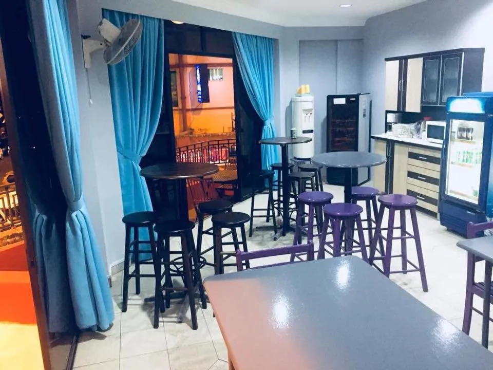 Dining area in Step-in Lodge