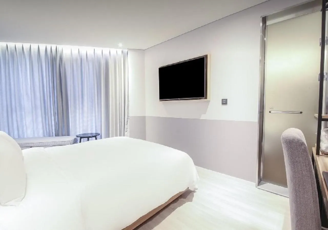 Bed in Londoner Hotel Gwangan