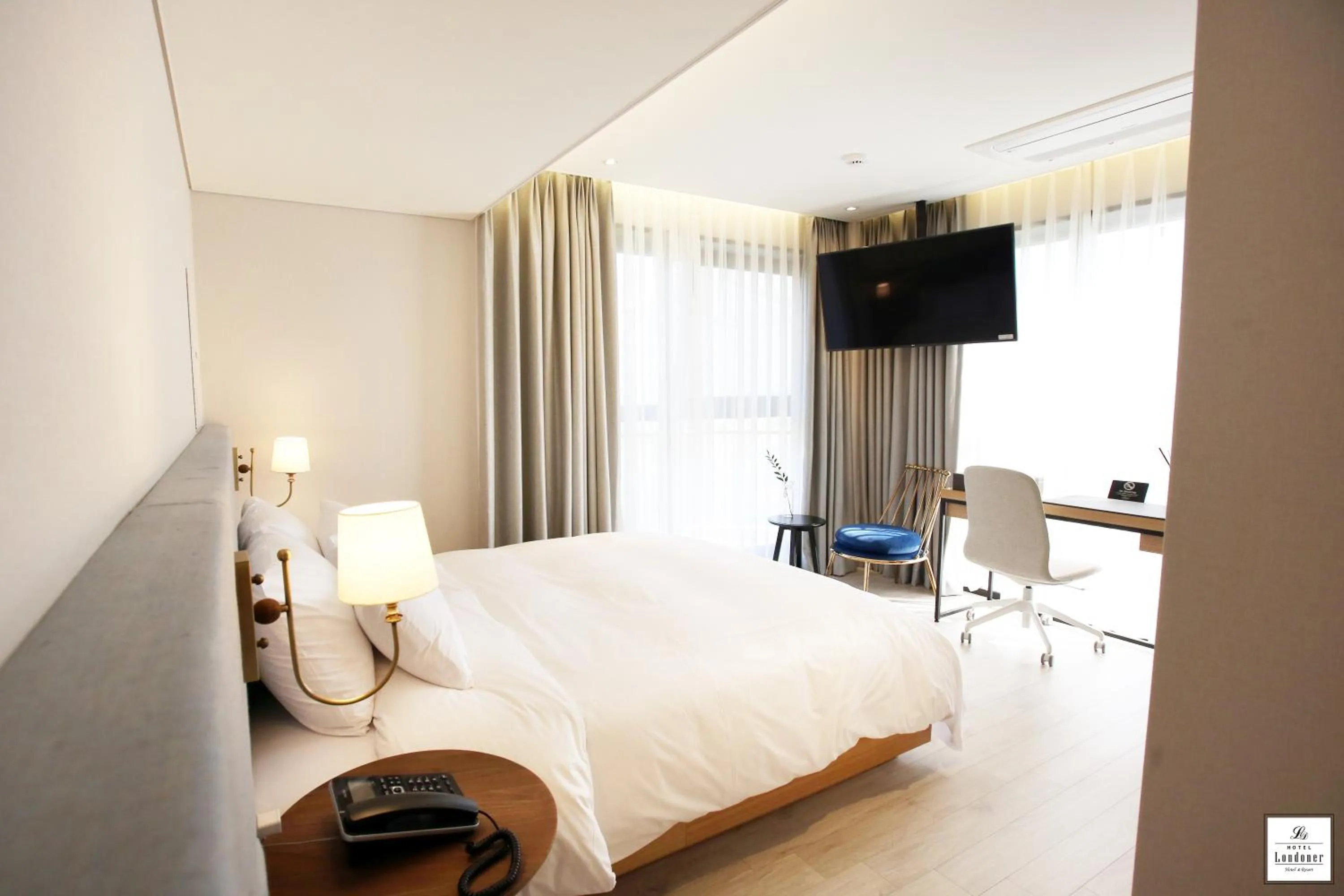 Bed in Londoner Hotel Gwangan