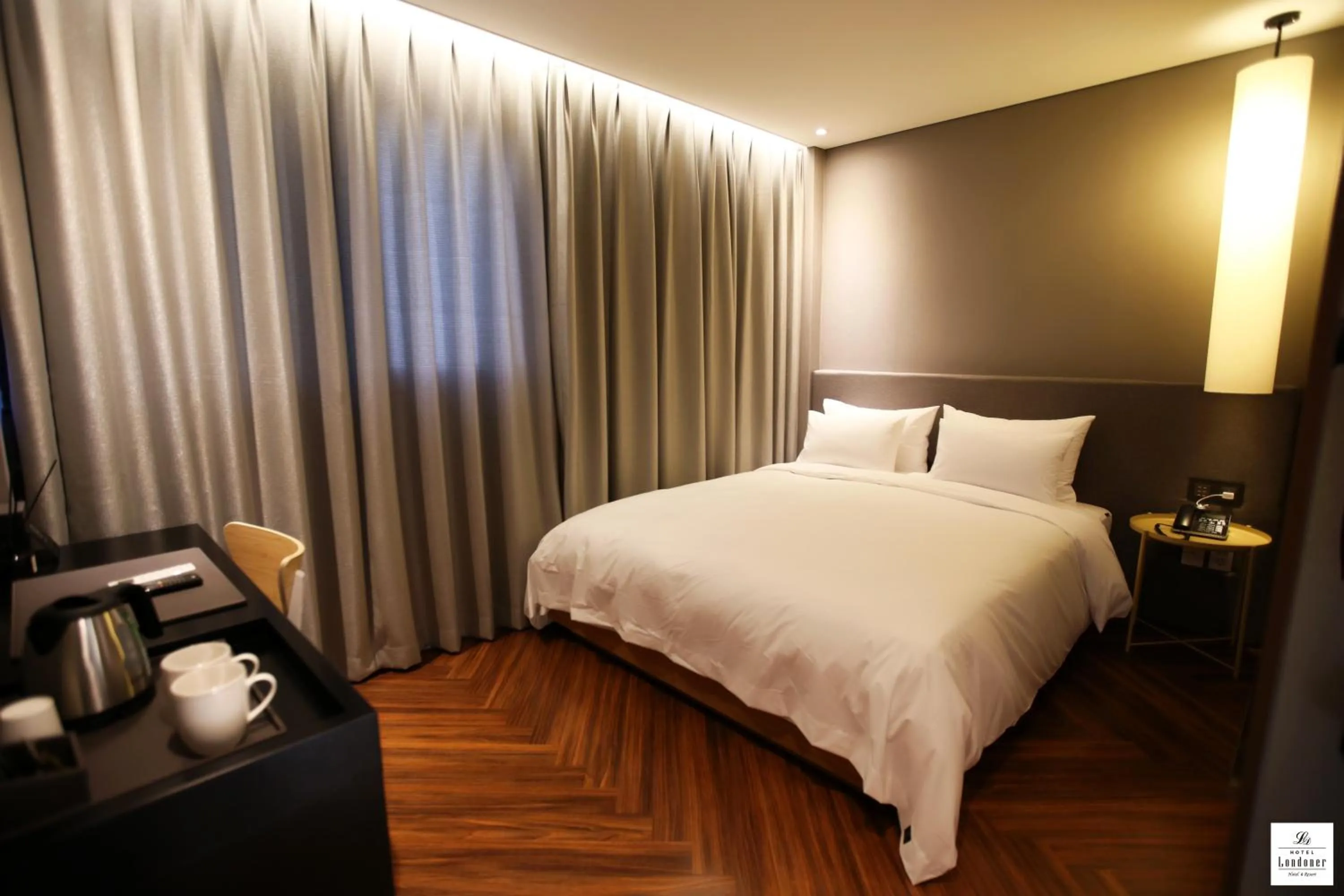 Bed in Londoner Hotel Gwangan