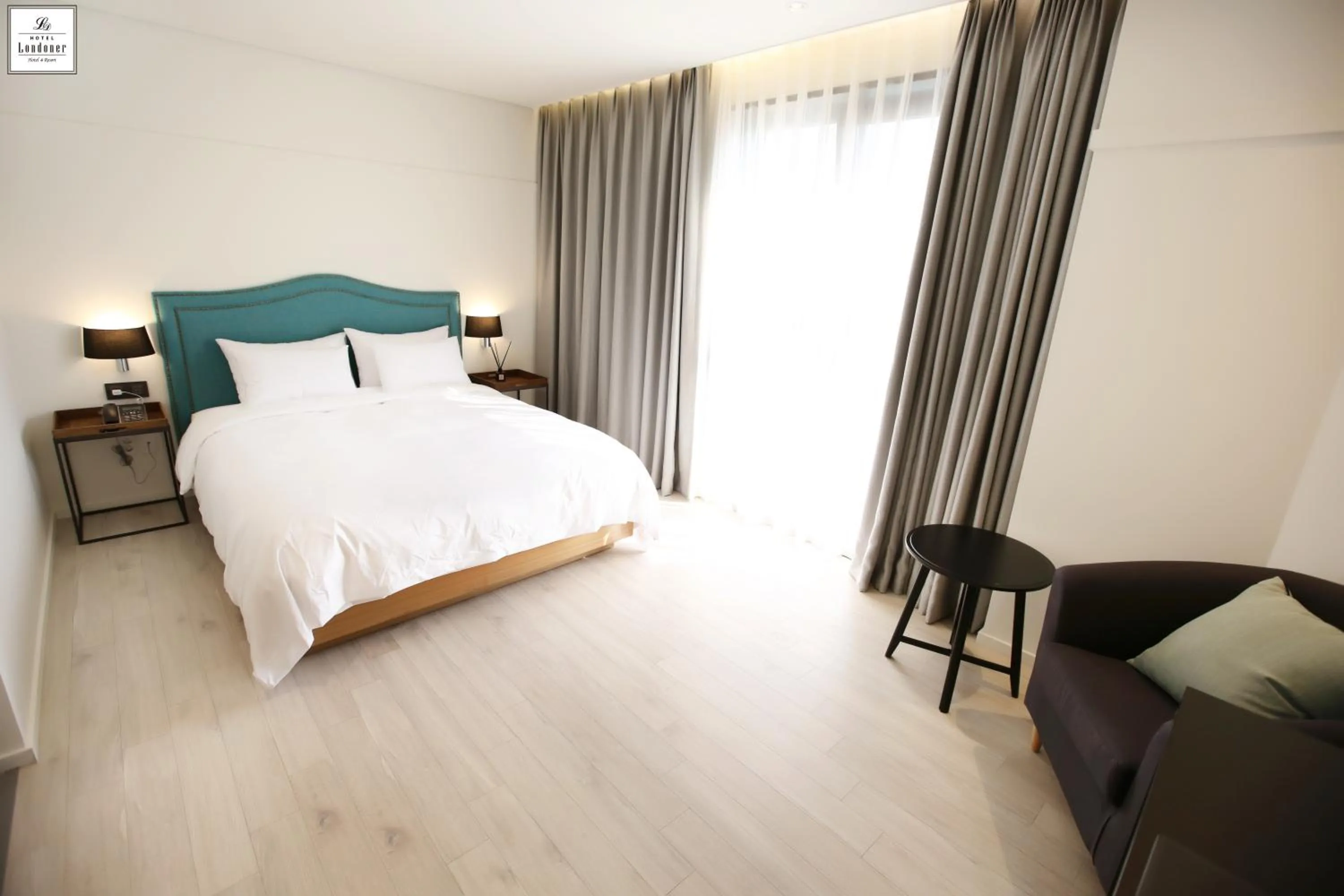 Bed in Londoner Hotel Gwangan