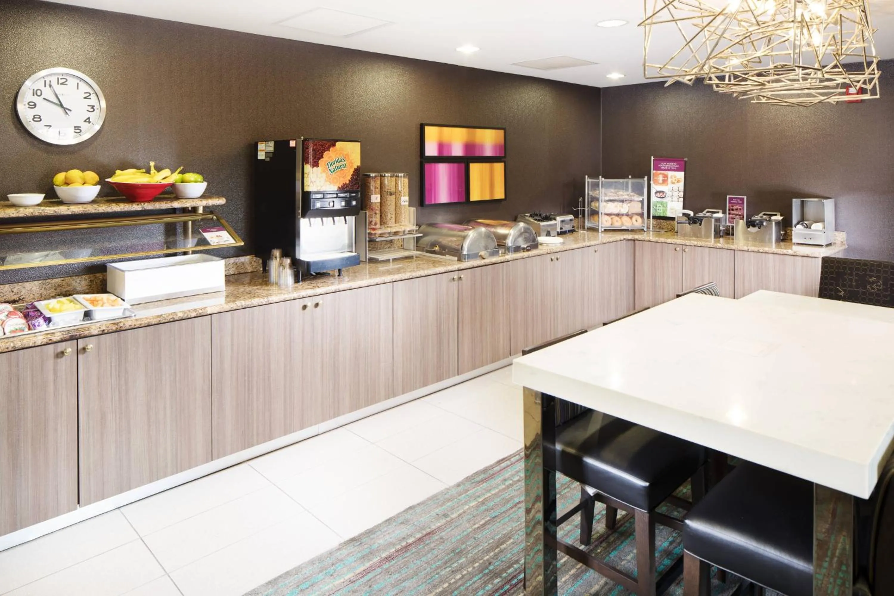 Breakfast in Residence Inn Denver Downtown