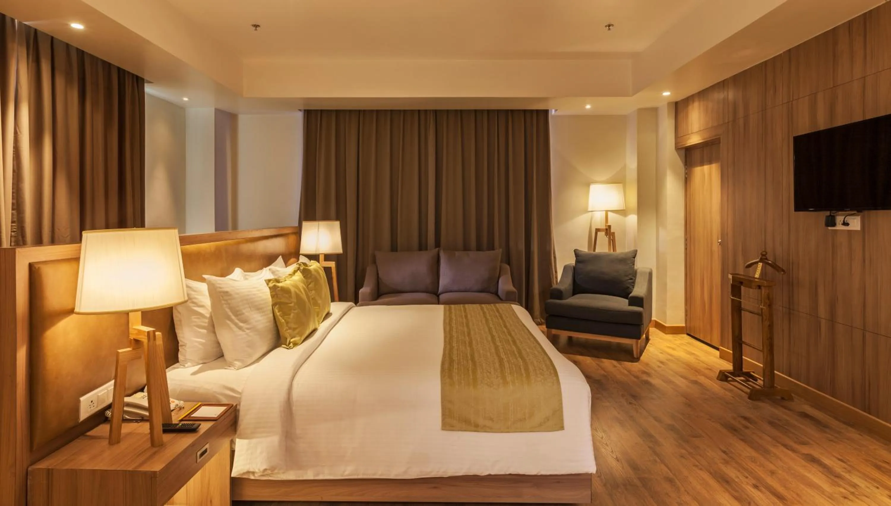 Bedroom, Bed in Lemon Tree Premier, Patna